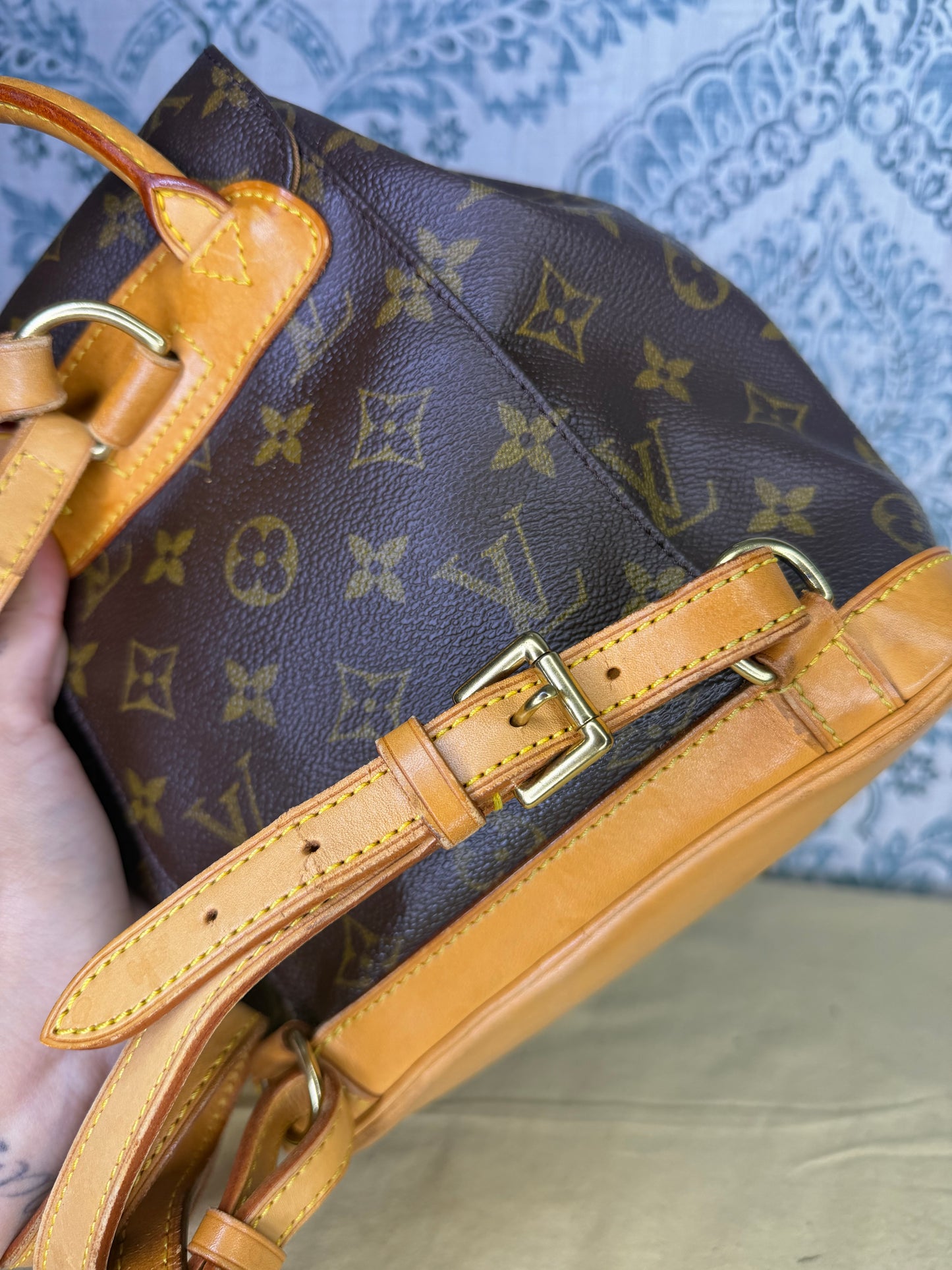 Louis Vuitton Montsouris PM