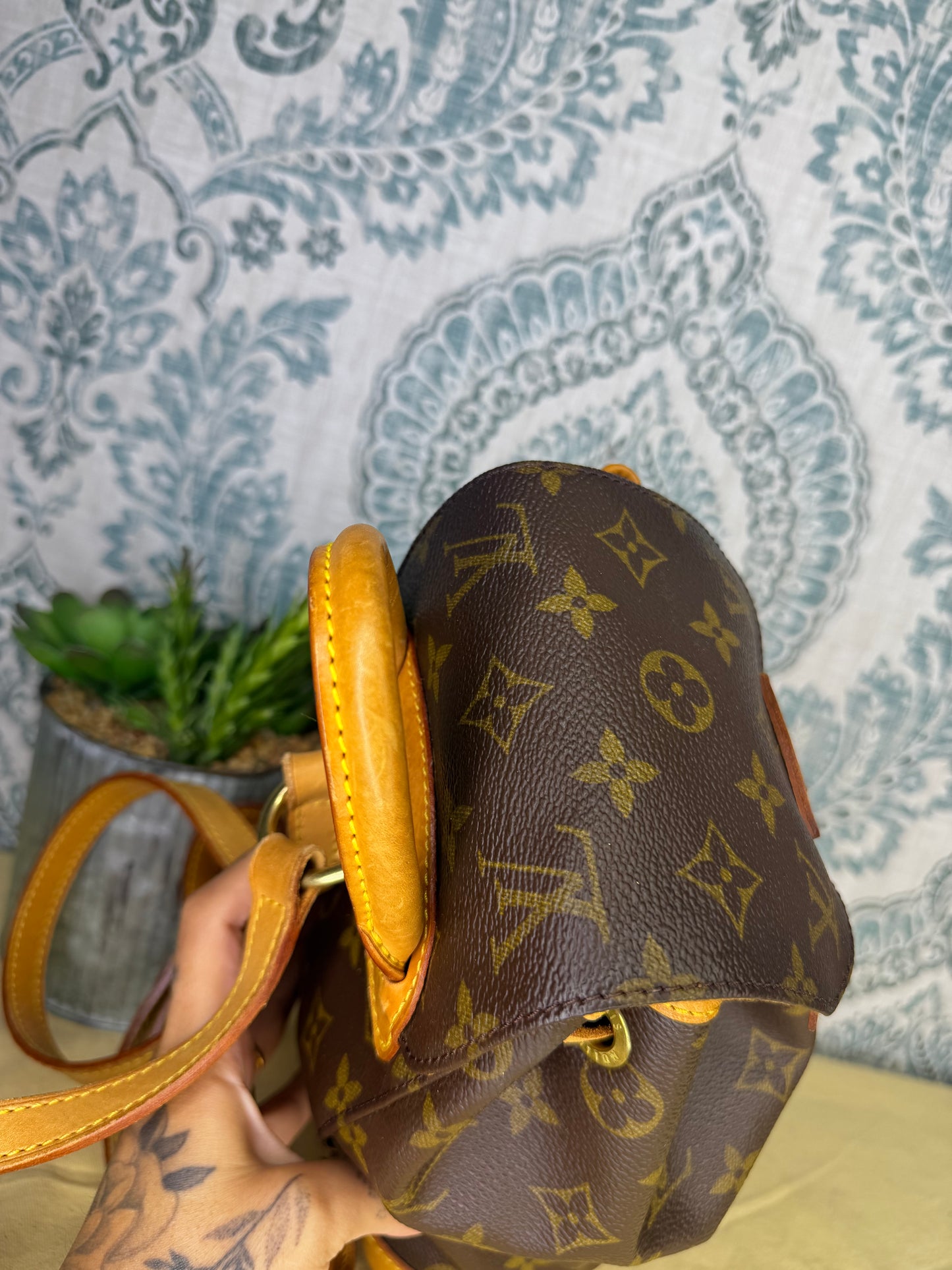 Louis Vuitton Montsouris PM