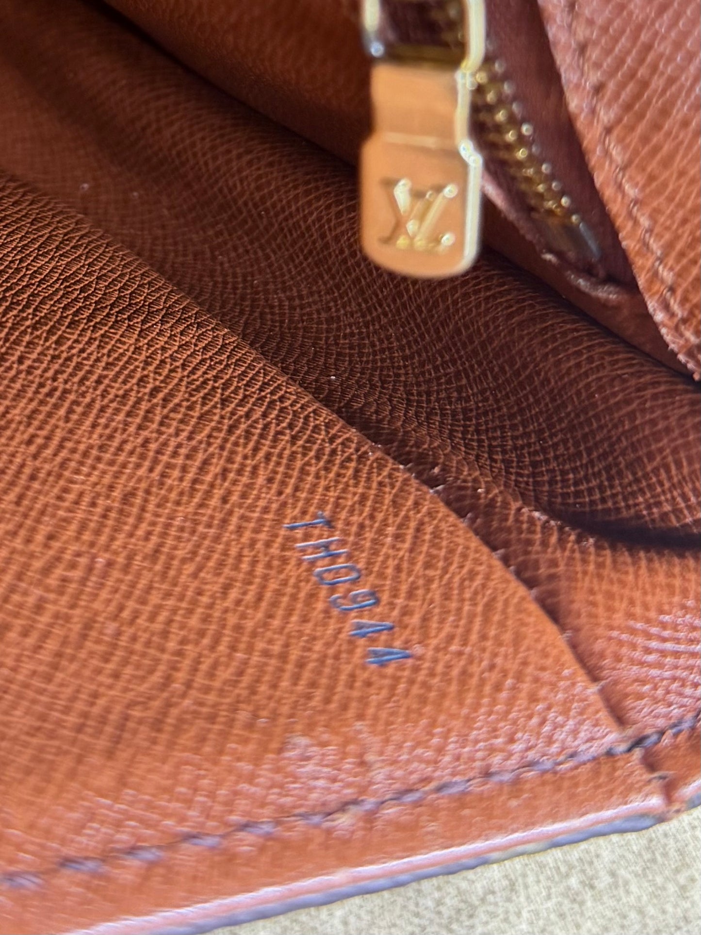 Louis Vuitton Chantilly MM