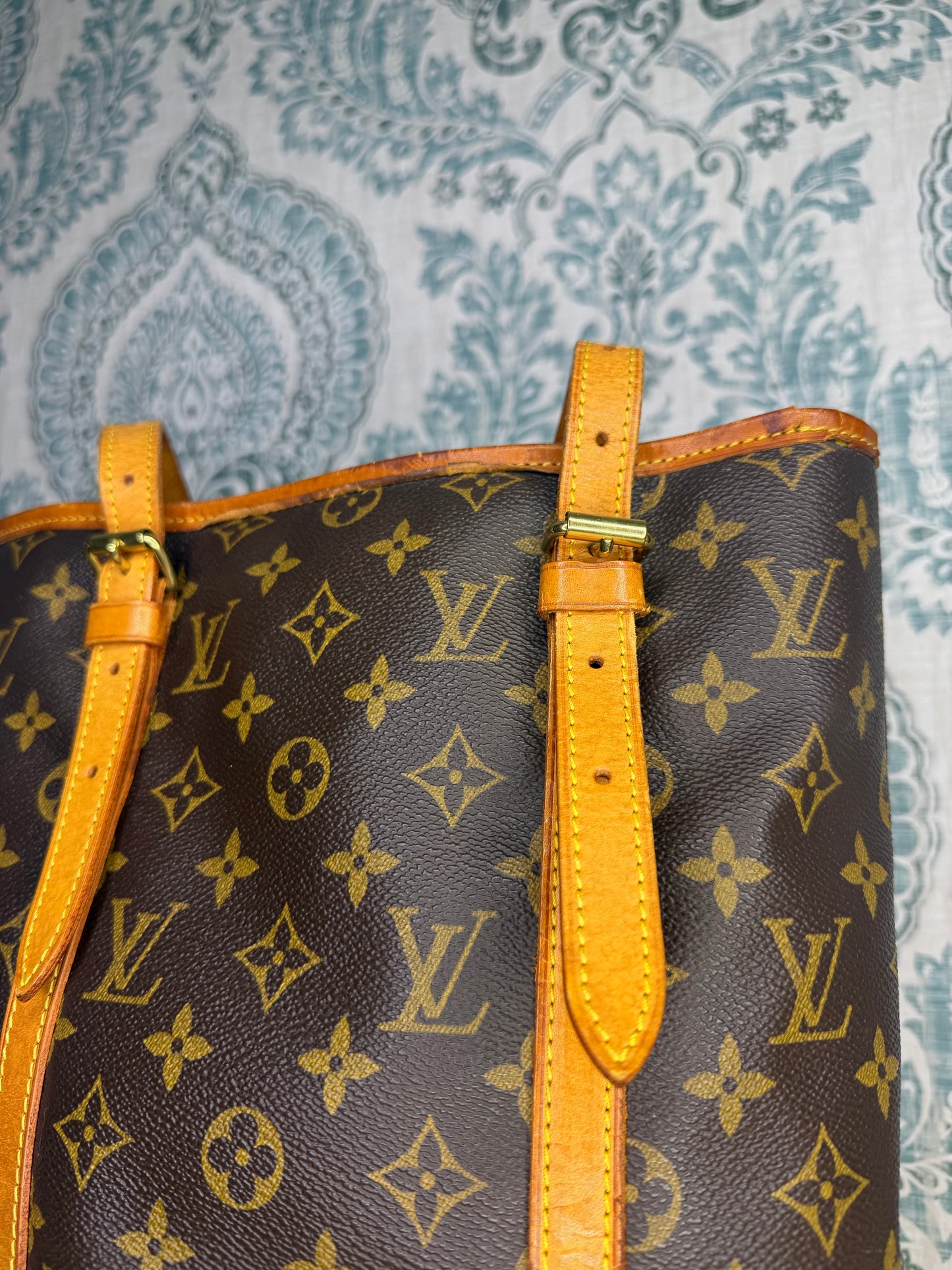 Louis Vuitton Bucket GM #1