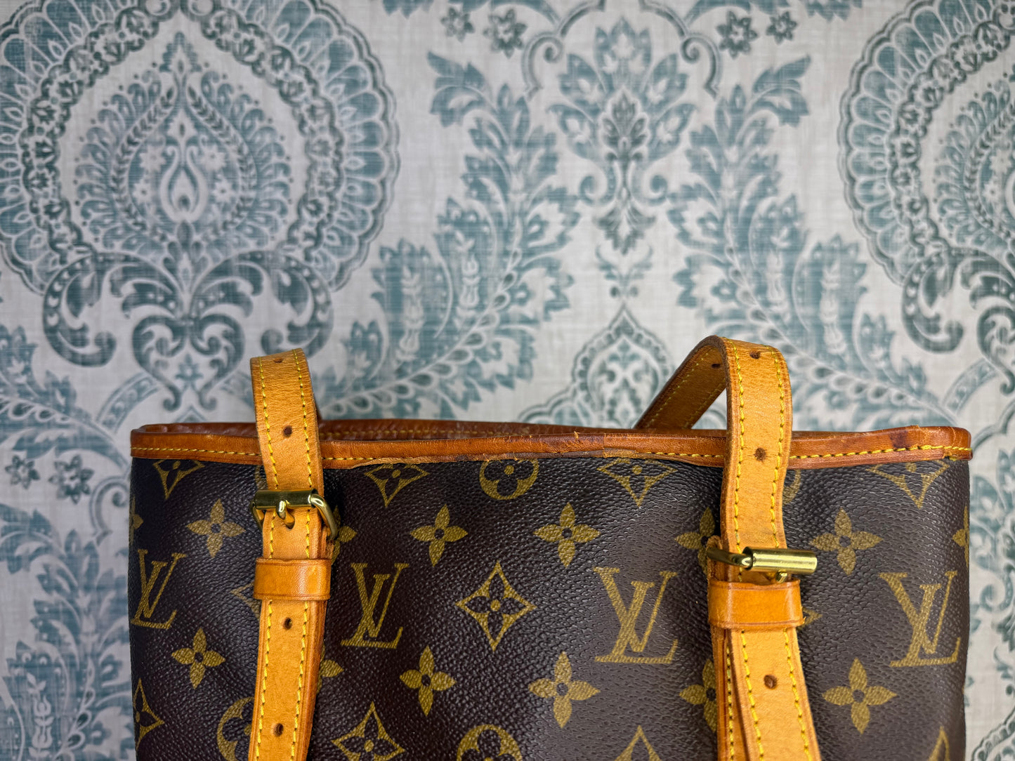 Louis Vuitton Bucket GM #1