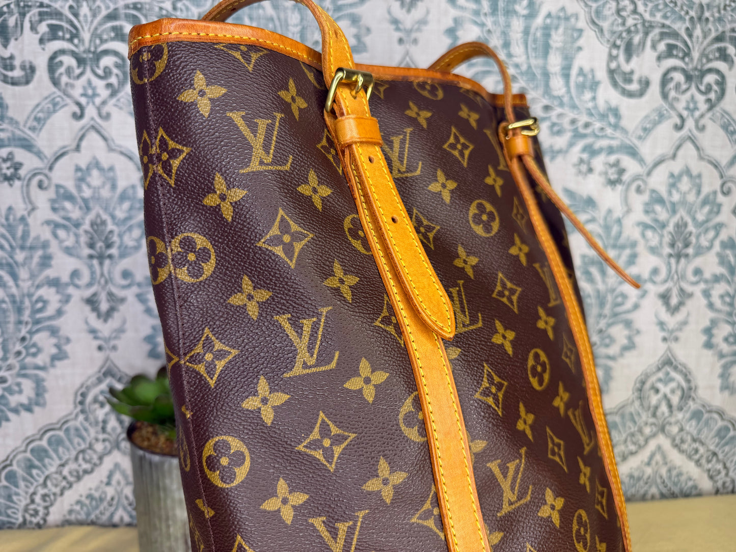 Louis Vuitton Bucket GM #1