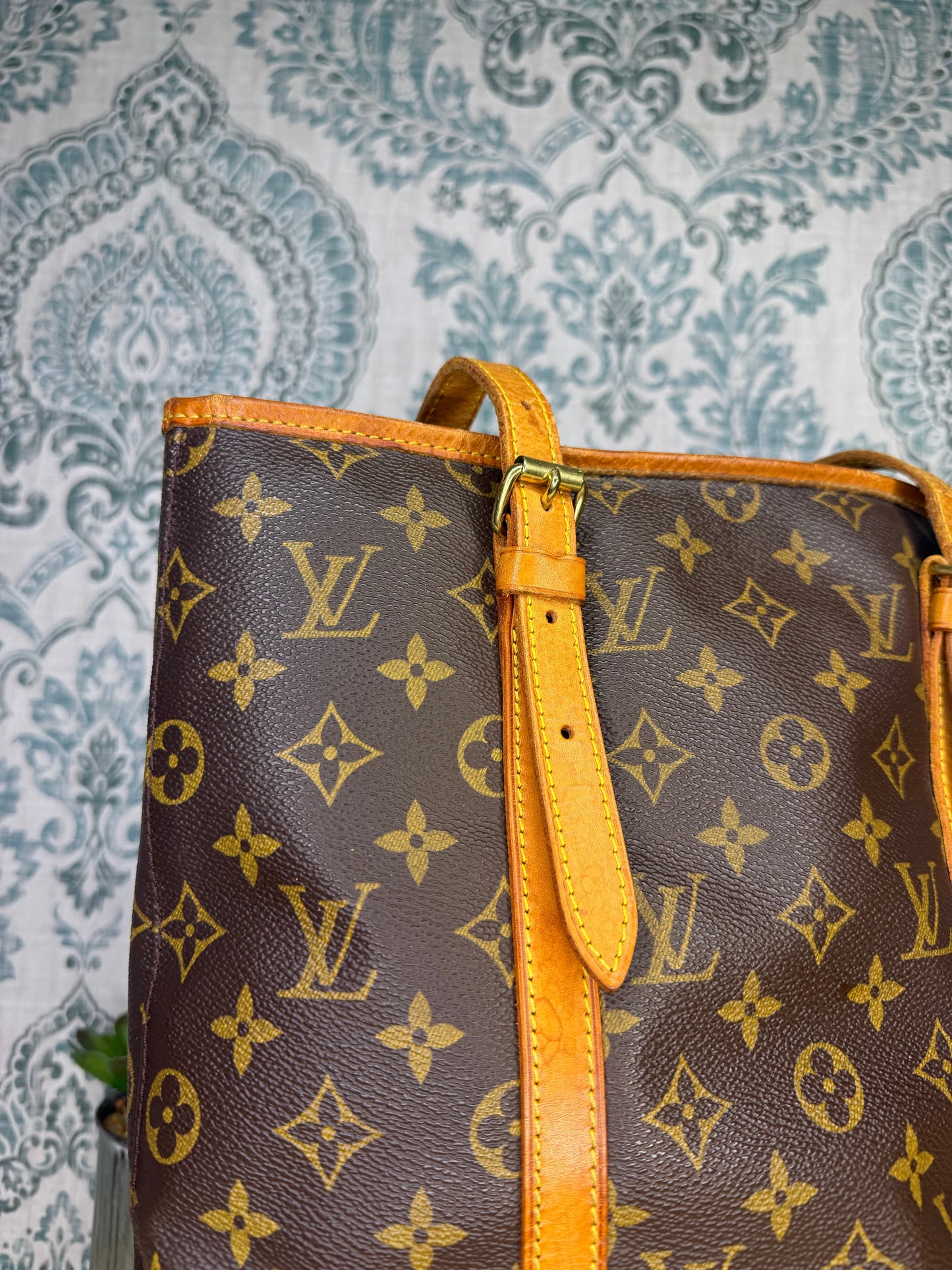 Louis Vuitton Bucket GM #1