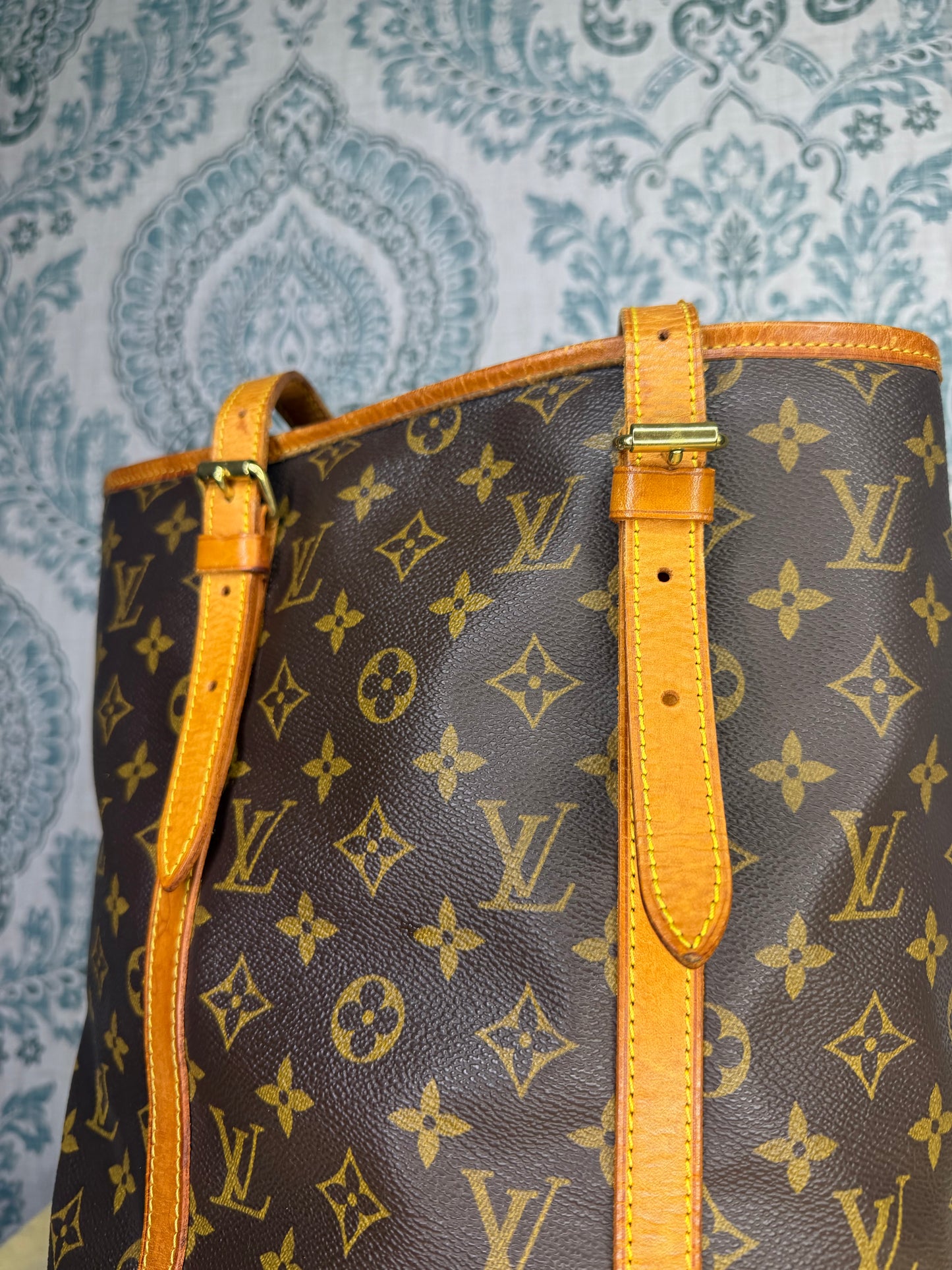 Louis Vuitton Bucket GM #1