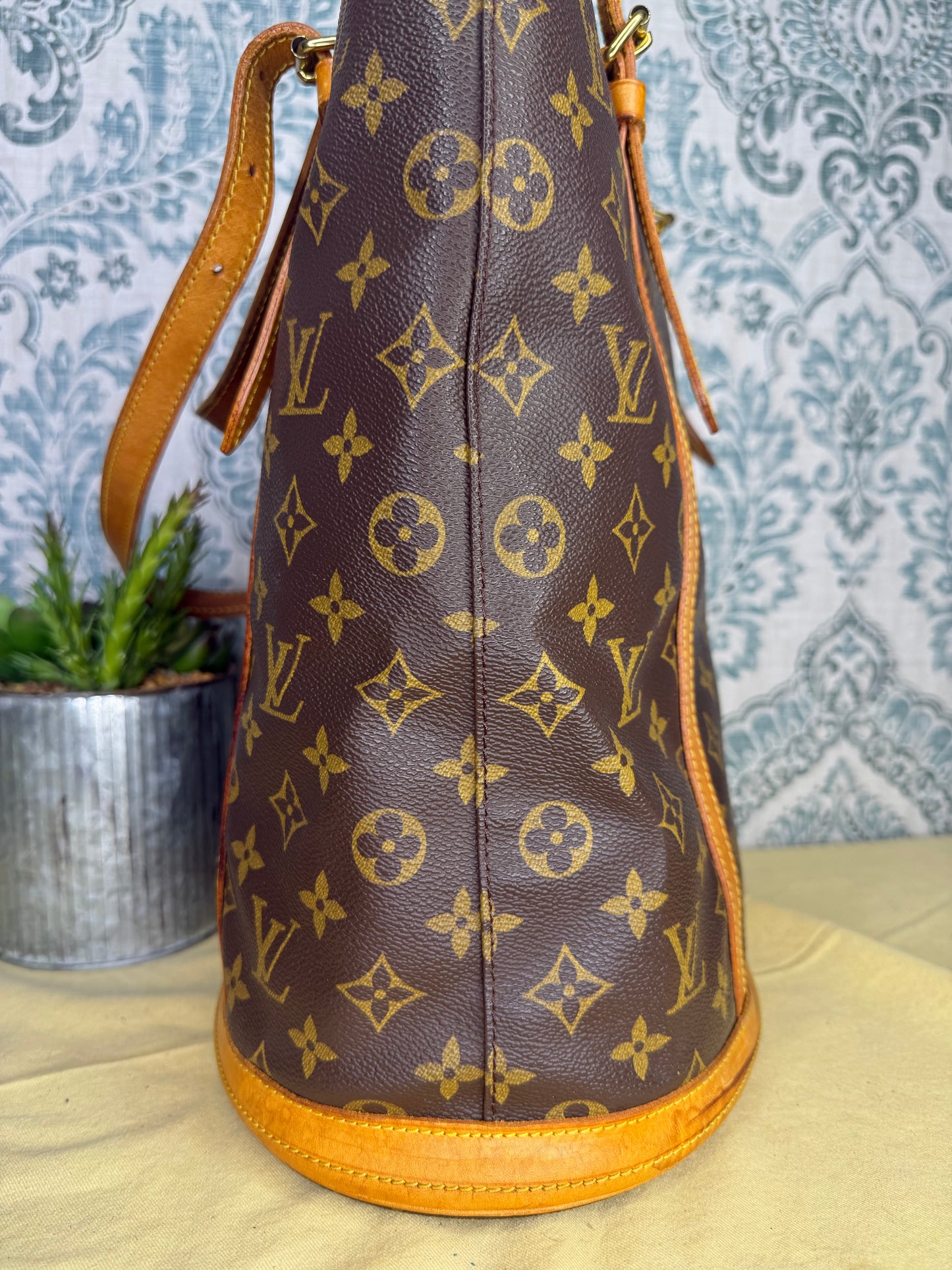 Louis Vuitton Bucket GM #1