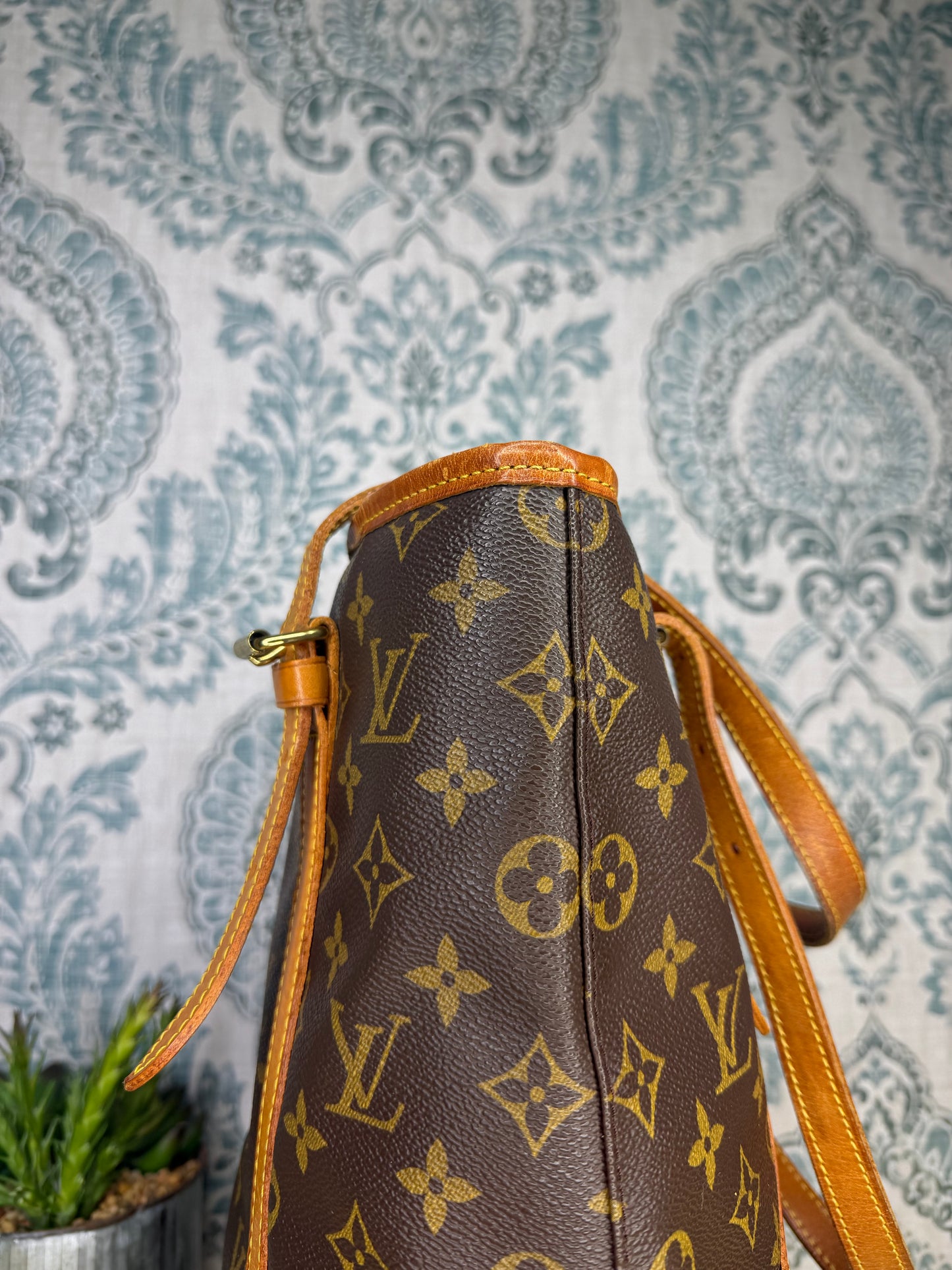 Louis Vuitton Bucket GM #1