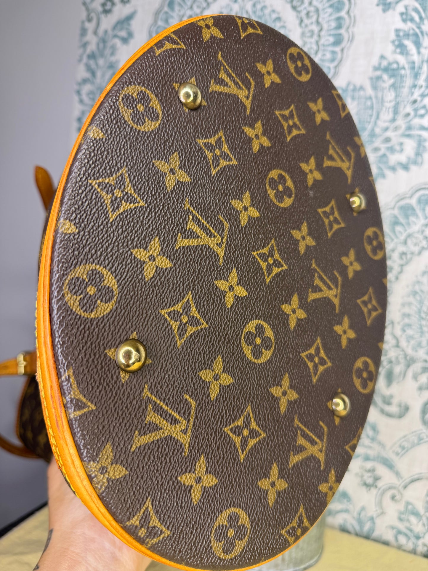 Louis Vuitton Bucket GM #1