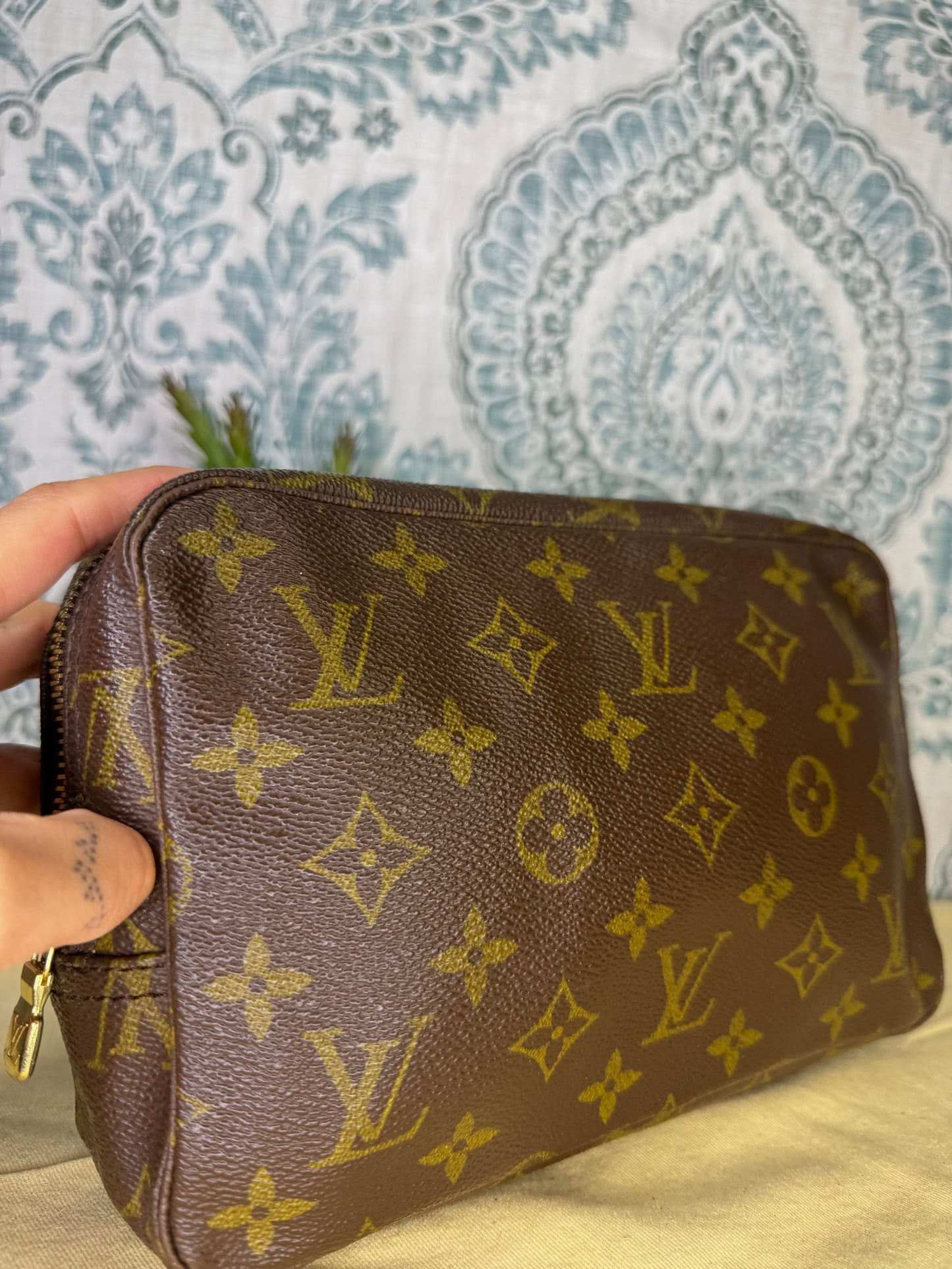 Louis Vuitton Trousse 23