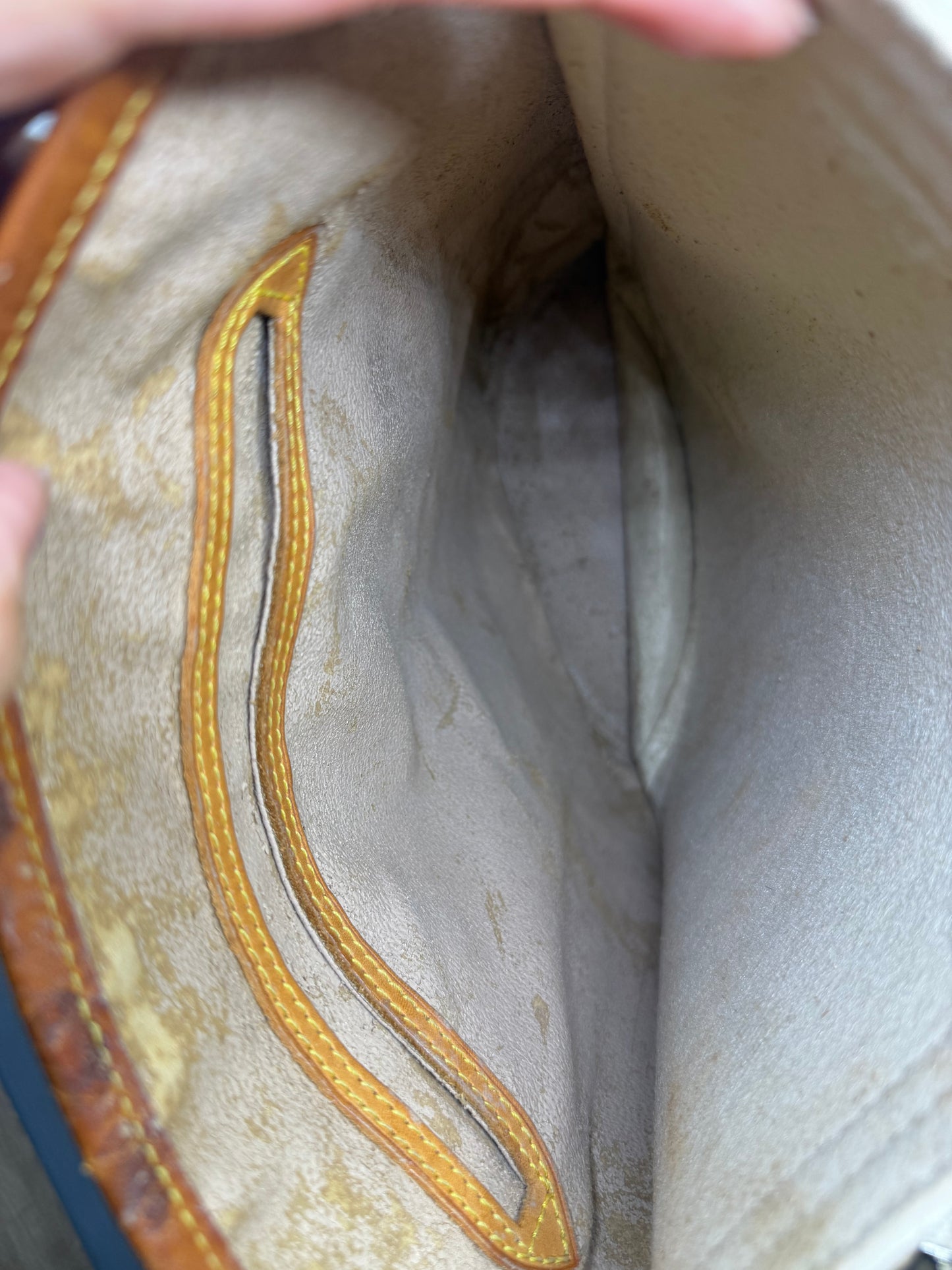 Louis Vuitton Bucket GM #1