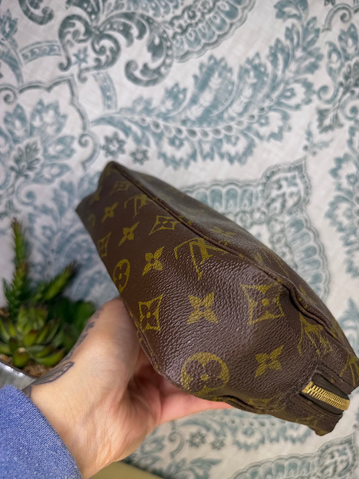 Louis Vuitton Trousse 23