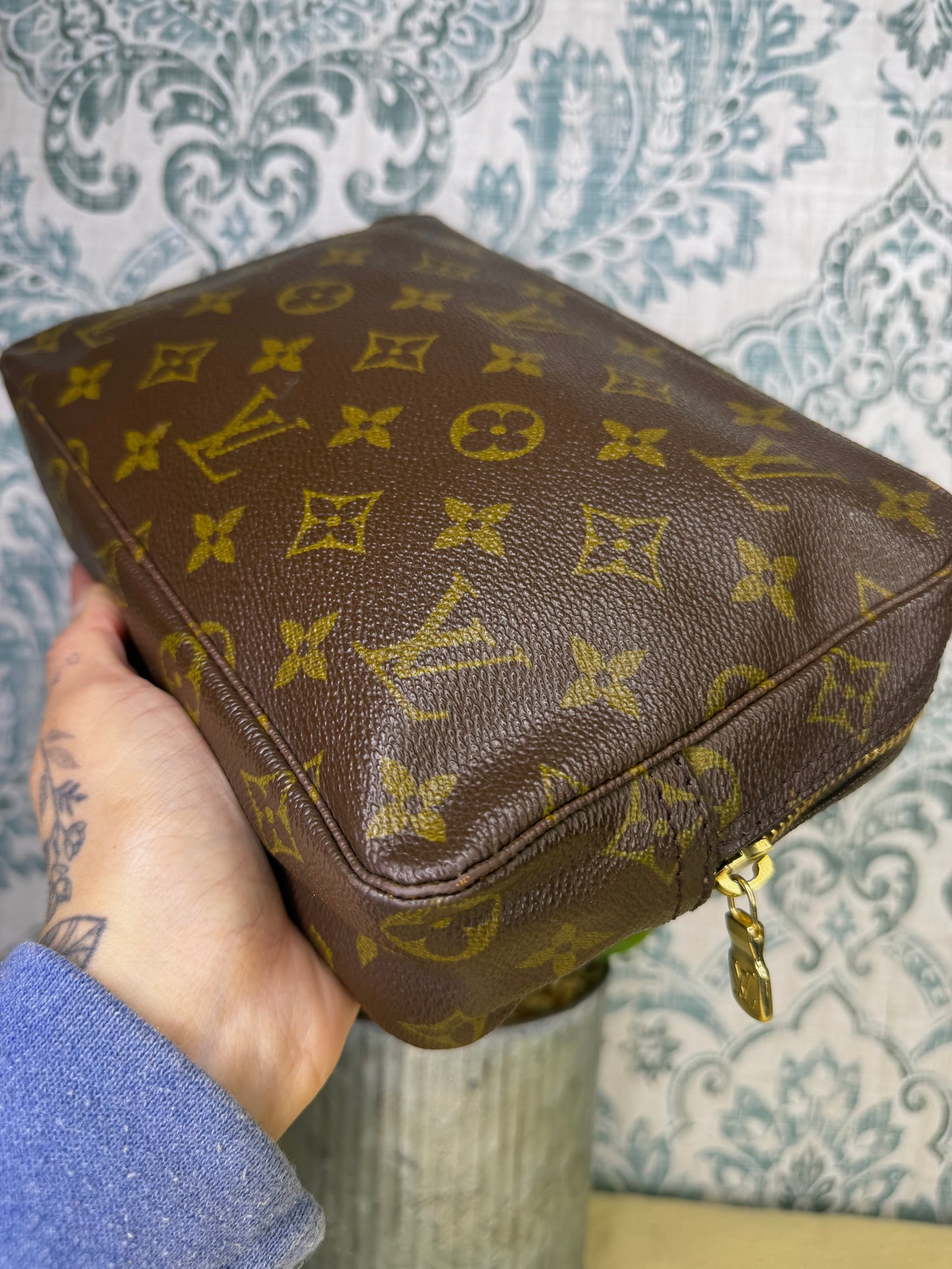 Louis Vuitton Trousse 23