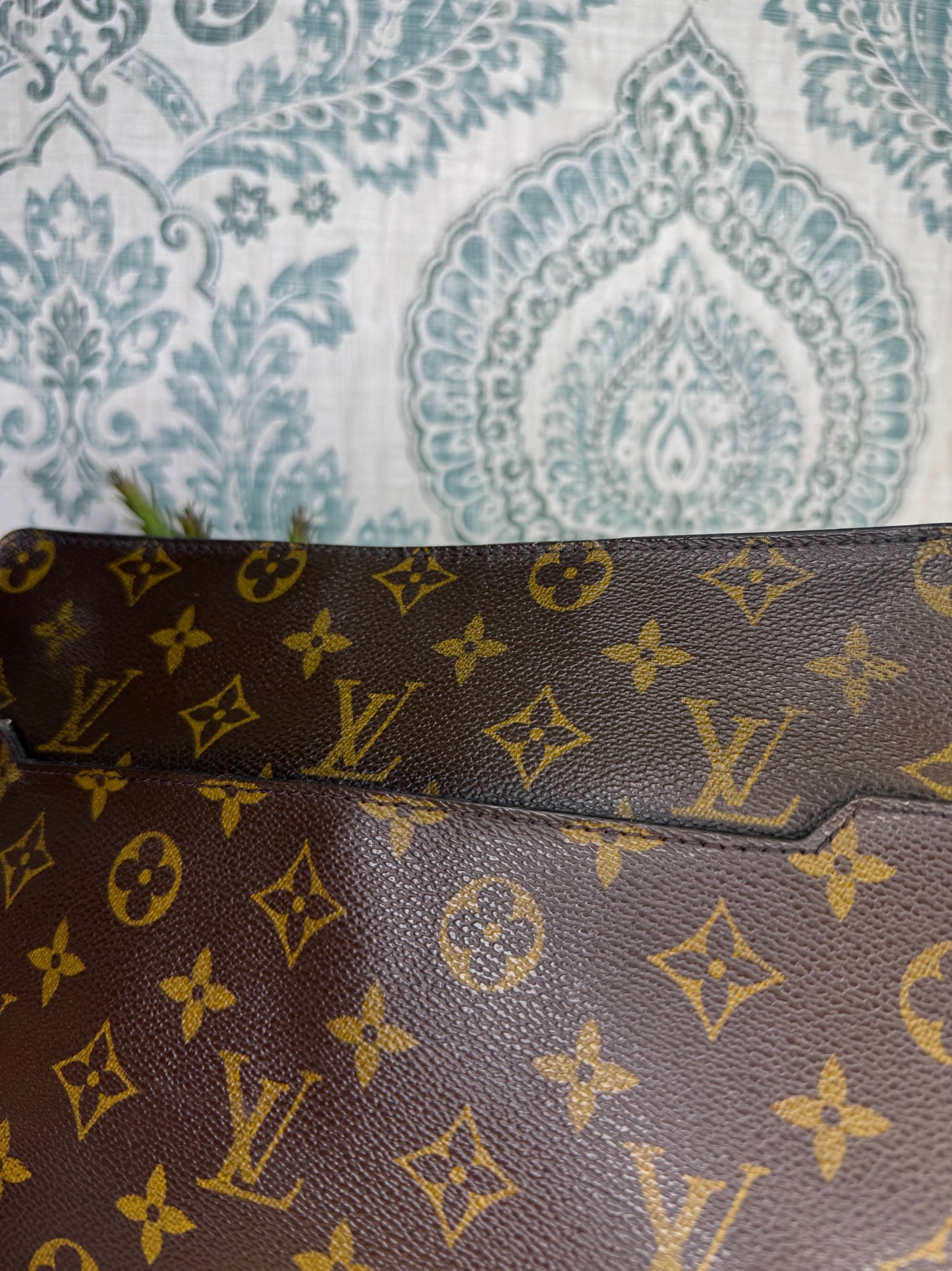 Louis Vuitton Pochette Homme