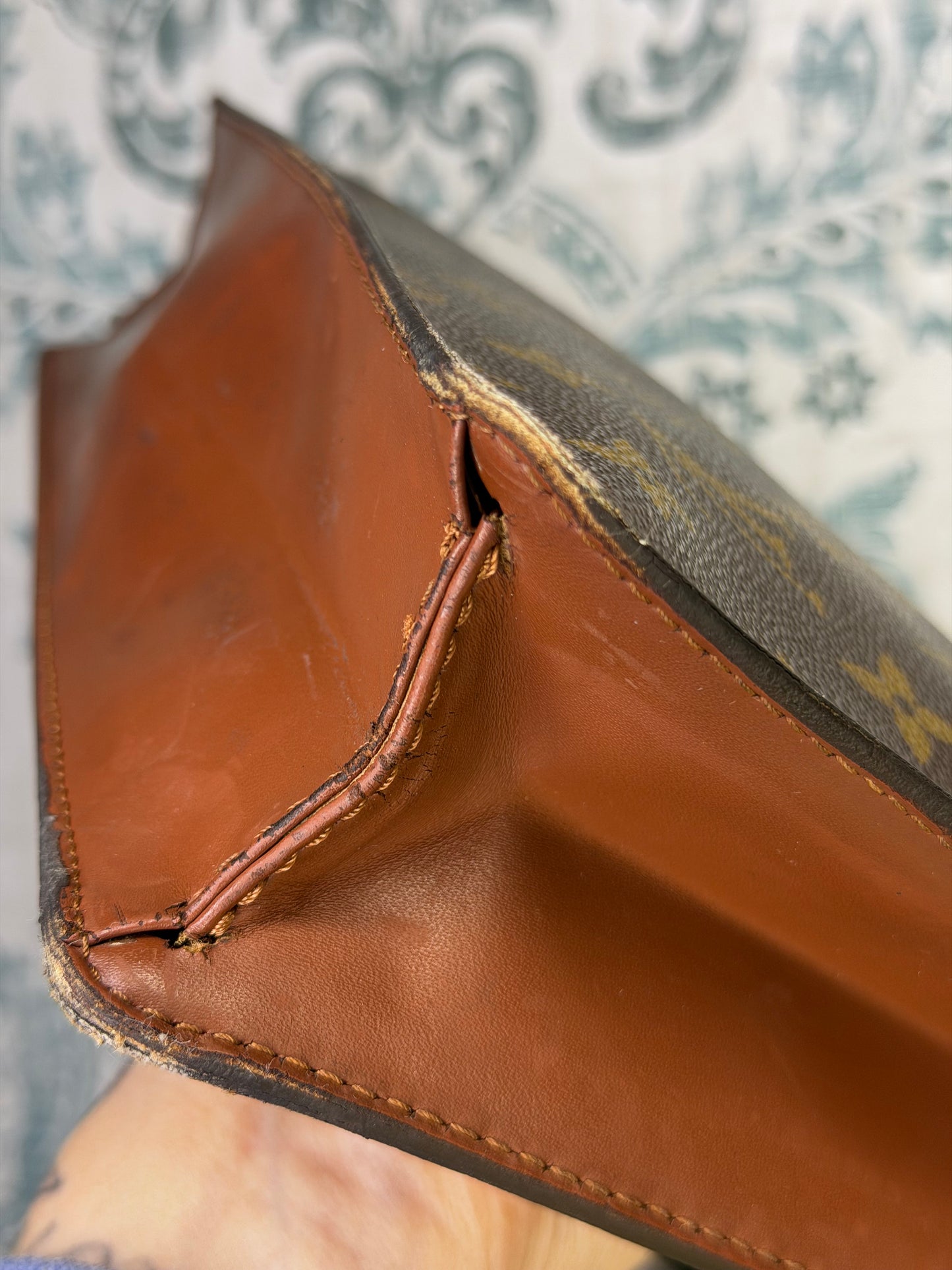 Louis Vuitton Pochette Homme