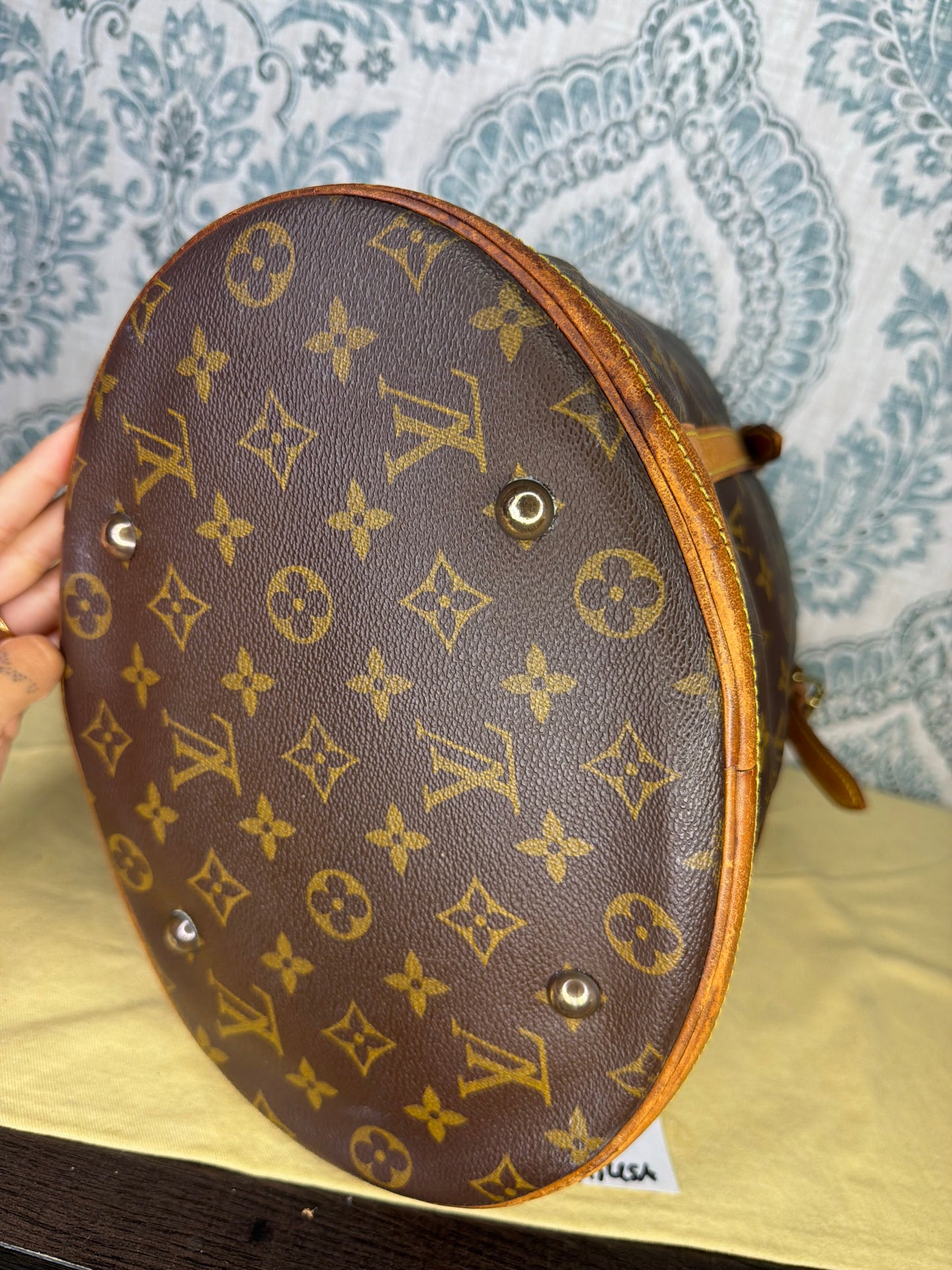 Louis Vuitton Bucket GM #3 (NO PEELING🔥)
