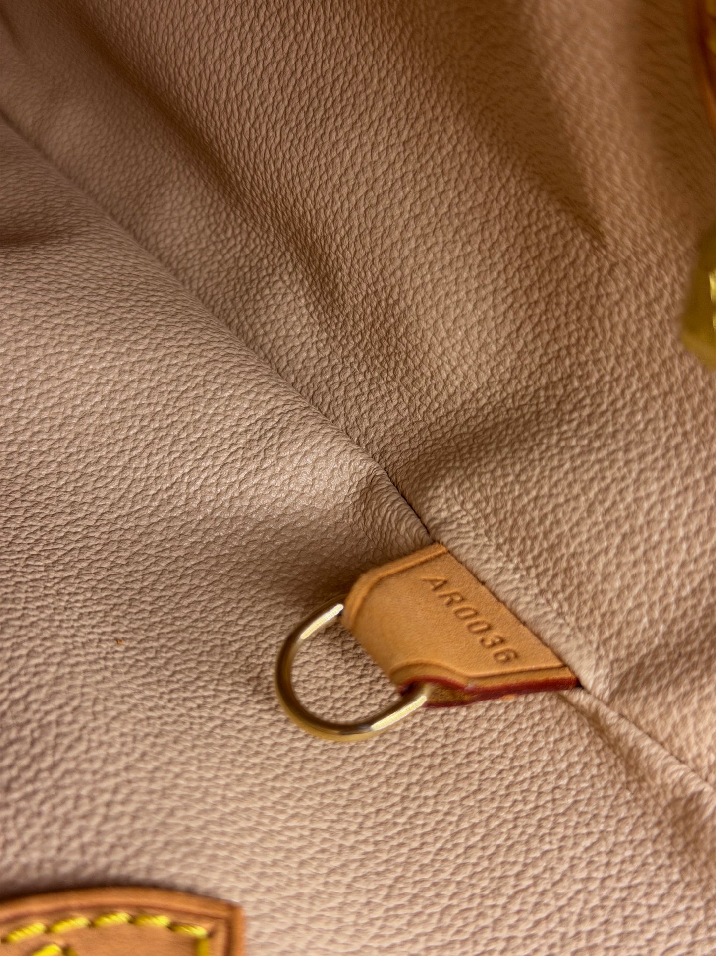 Louis Vuitton Bucket GM #3 (NO PEELING🔥)