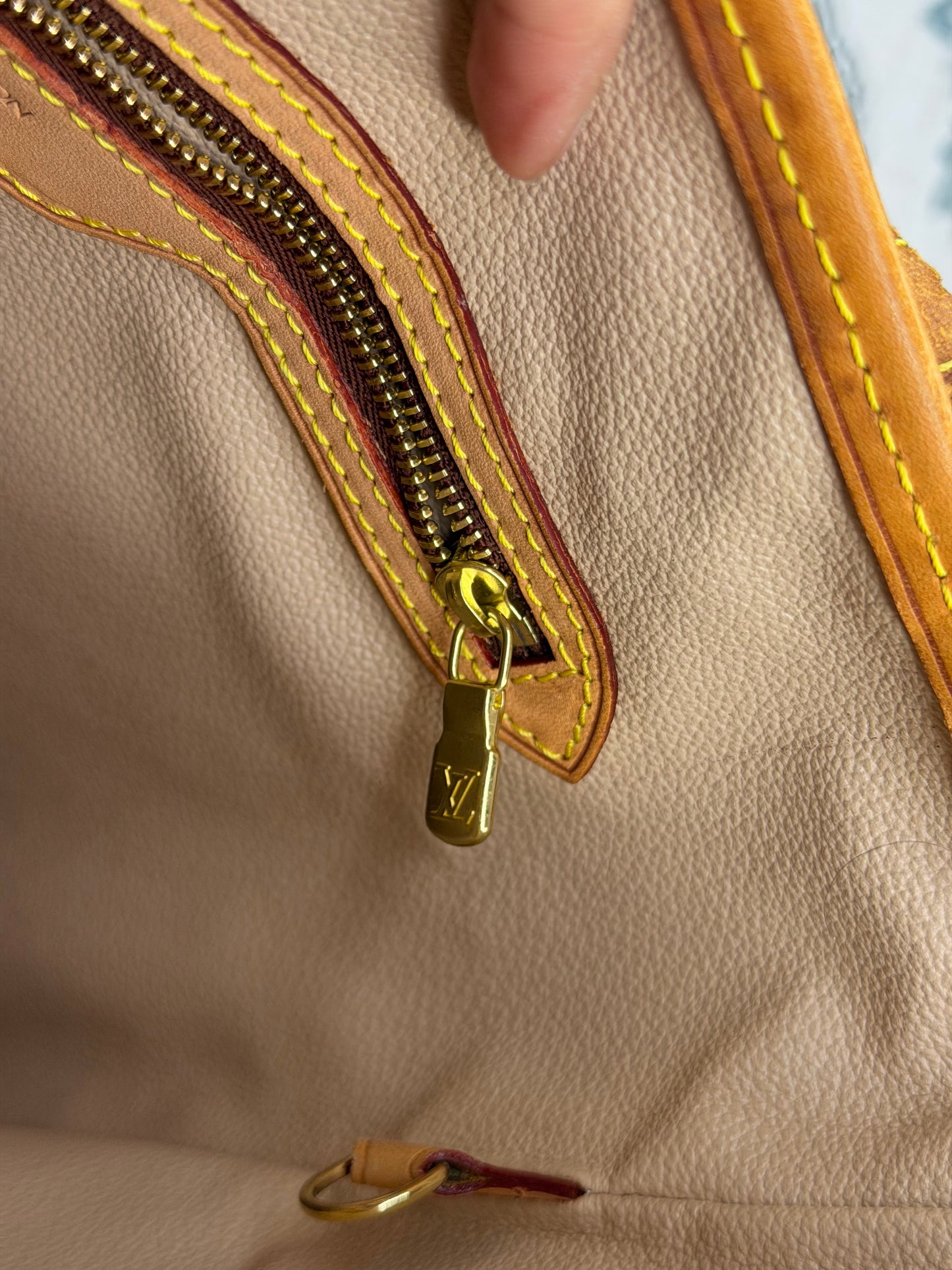 Louis Vuitton Bucket GM #3 (NO PEELING🔥)