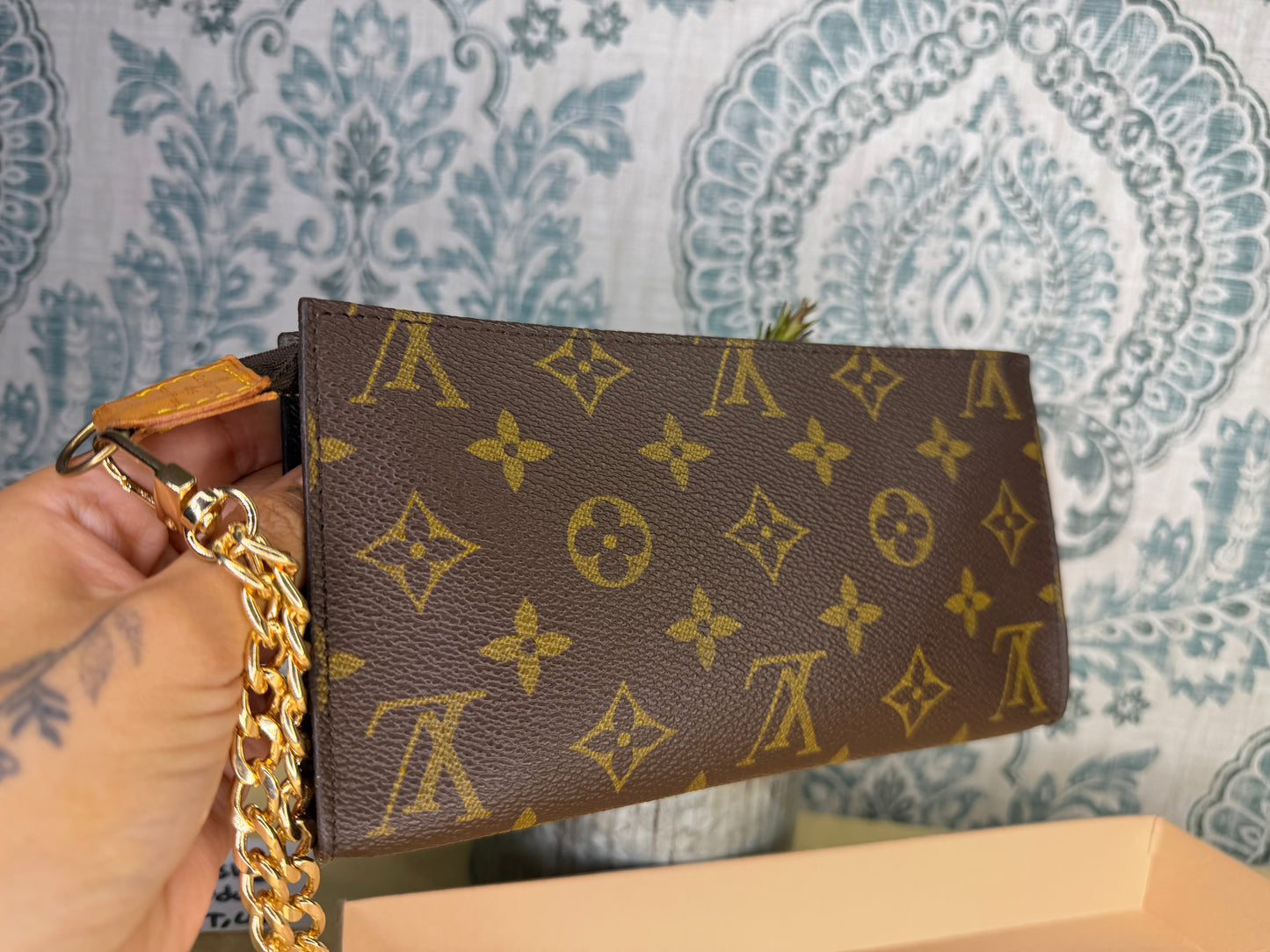 Louis Vuitton Monogram Bucket GM Pochette