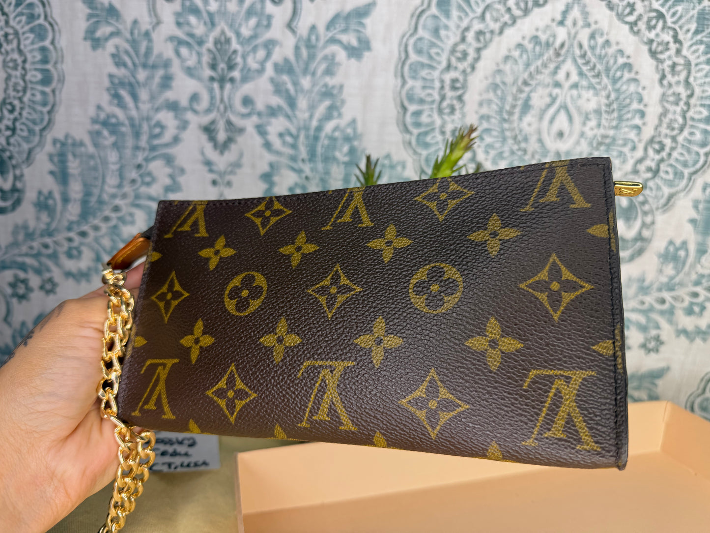 Louis Vuitton Monogram Bucket GM Pochette