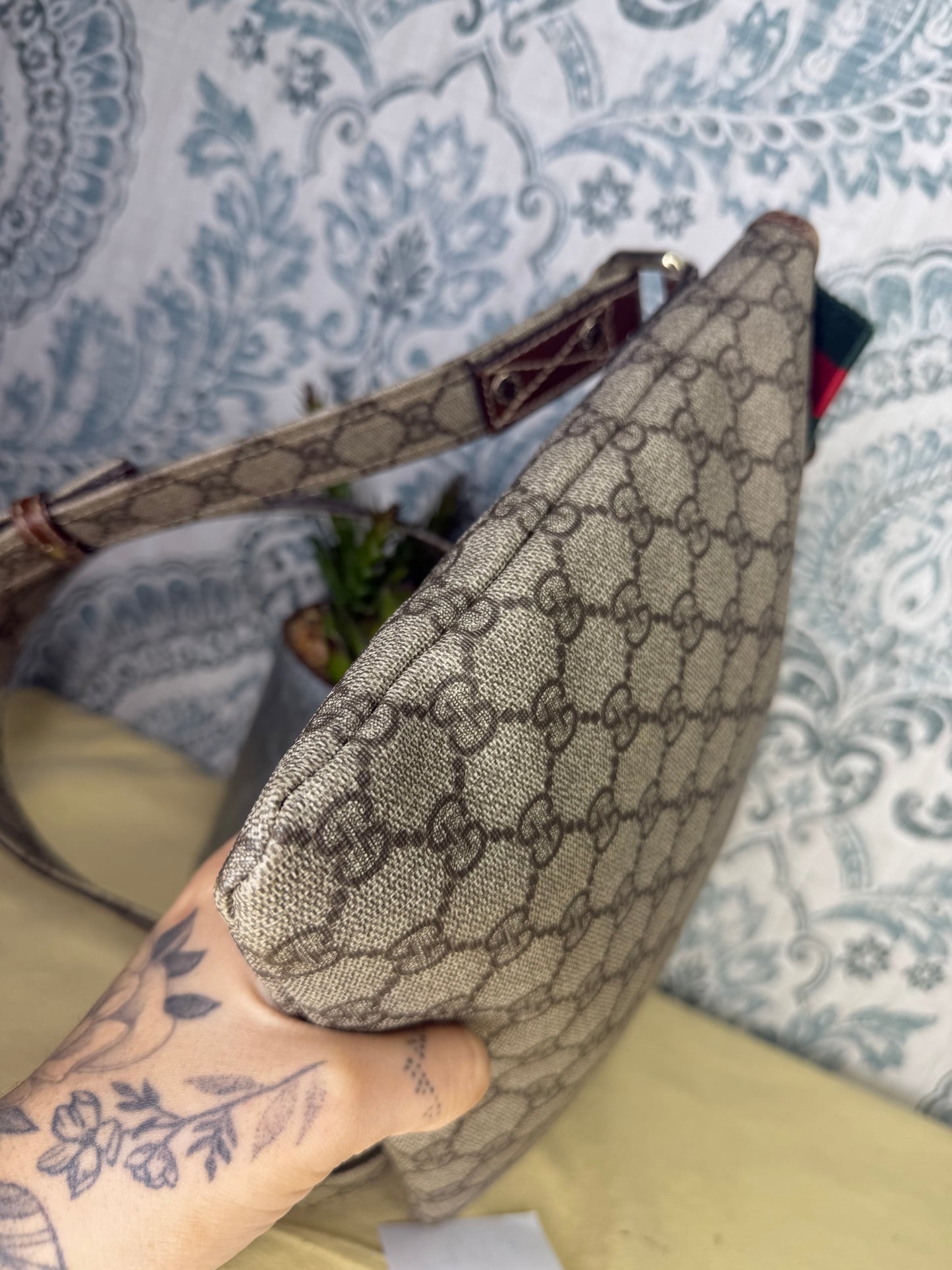 Gucci Supreme Crossbody Sherry Line