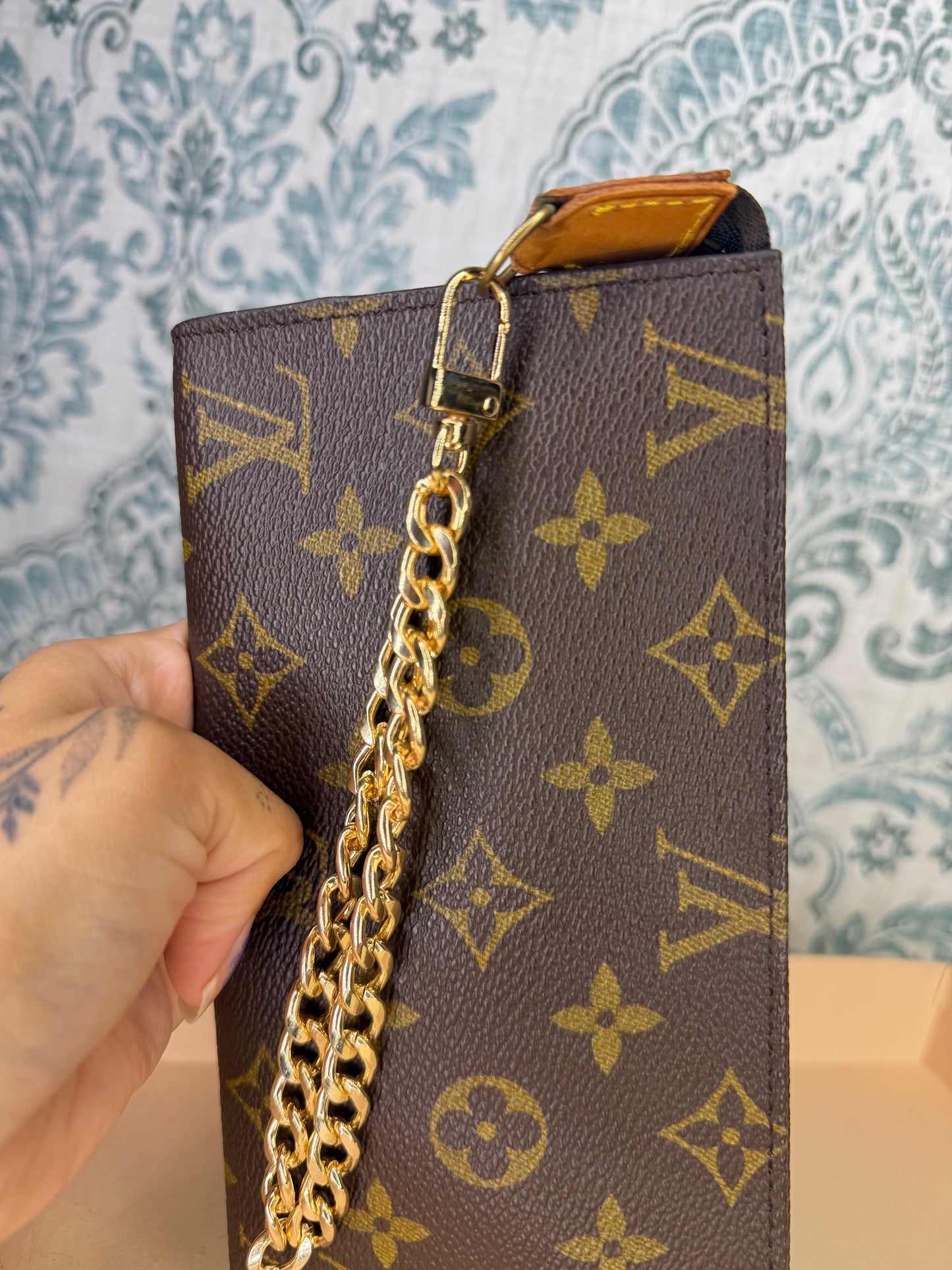 Louis Vuitton Monogram Bucket GM Pochette
