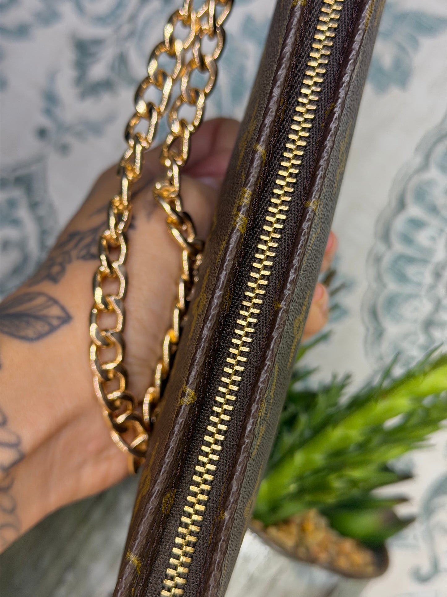 Louis Vuitton Monogram Bucket GM Pochette