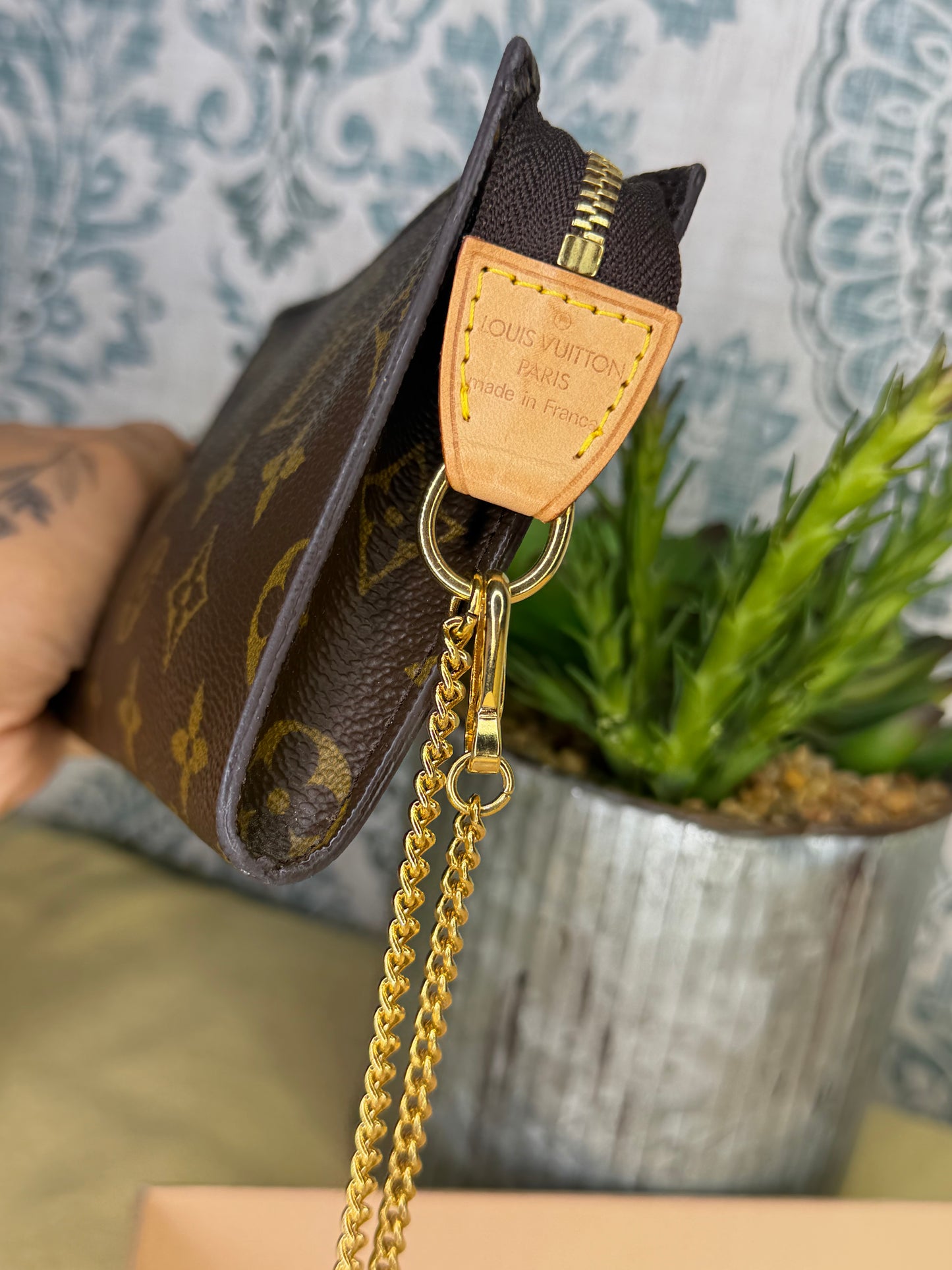Louis Vuitton Monogram Bucket PM Pochette