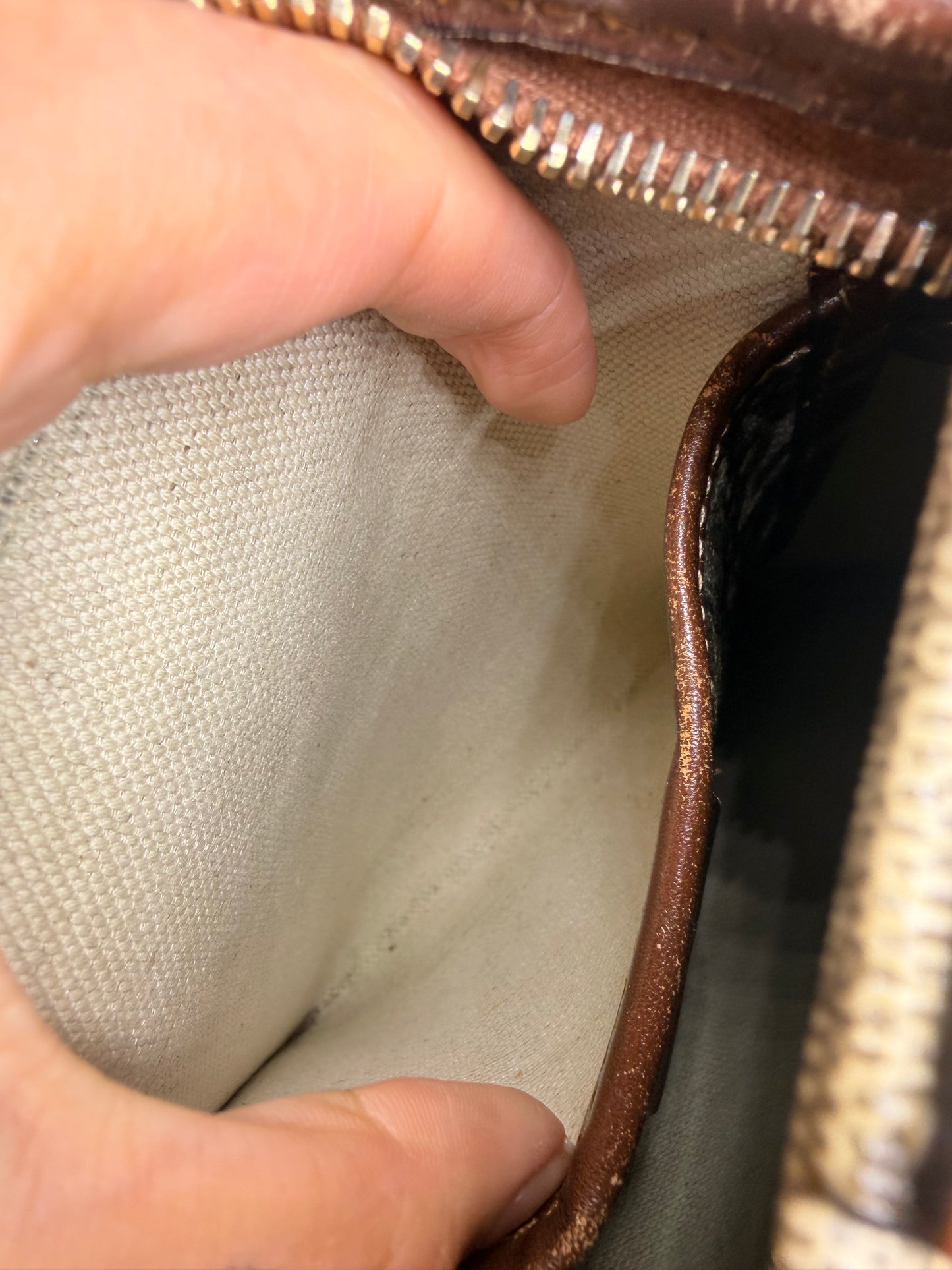 Gucci Supreme Crossbody Sherry Line