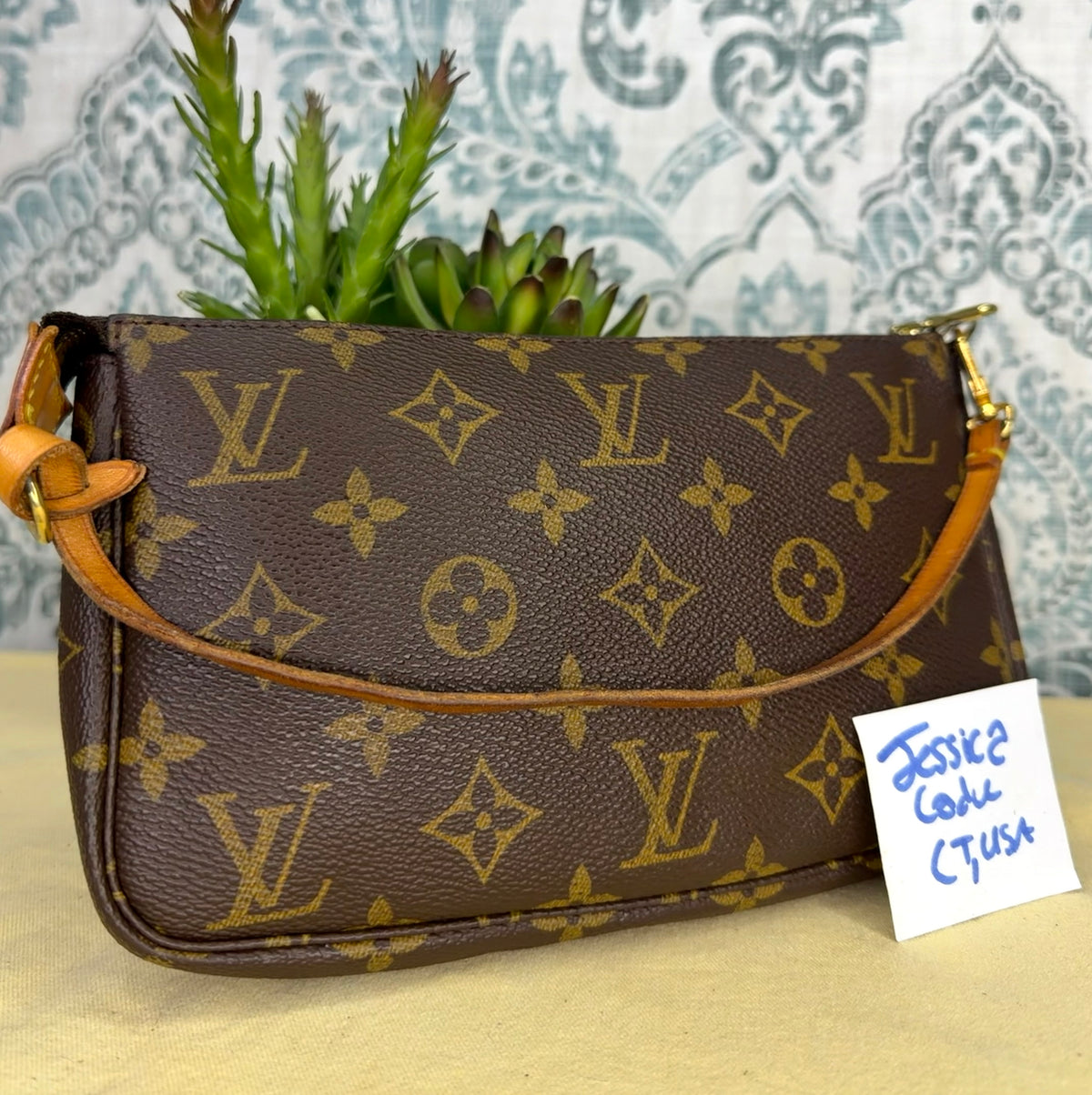 Louis Vuitton Pochette Accessories