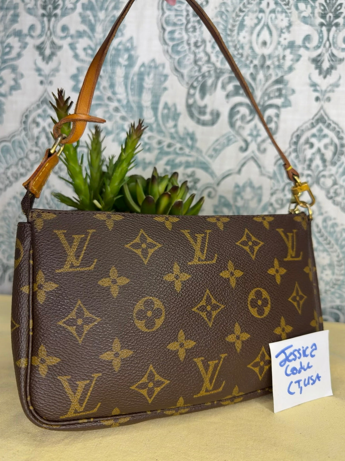 Louis Vuitton Pochette Accessories