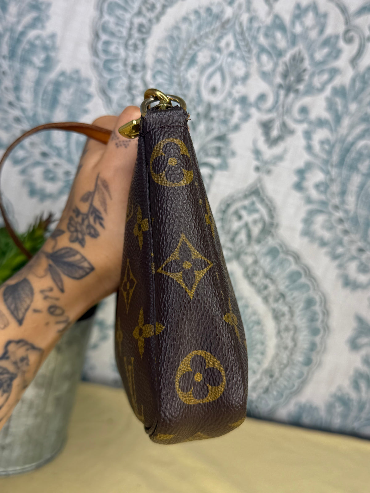 Louis Vuitton Pochette Accessories
