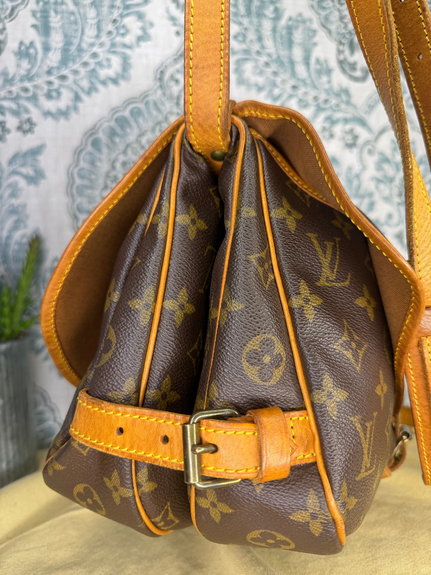 Louis Vuitton Saumur 30 #1
