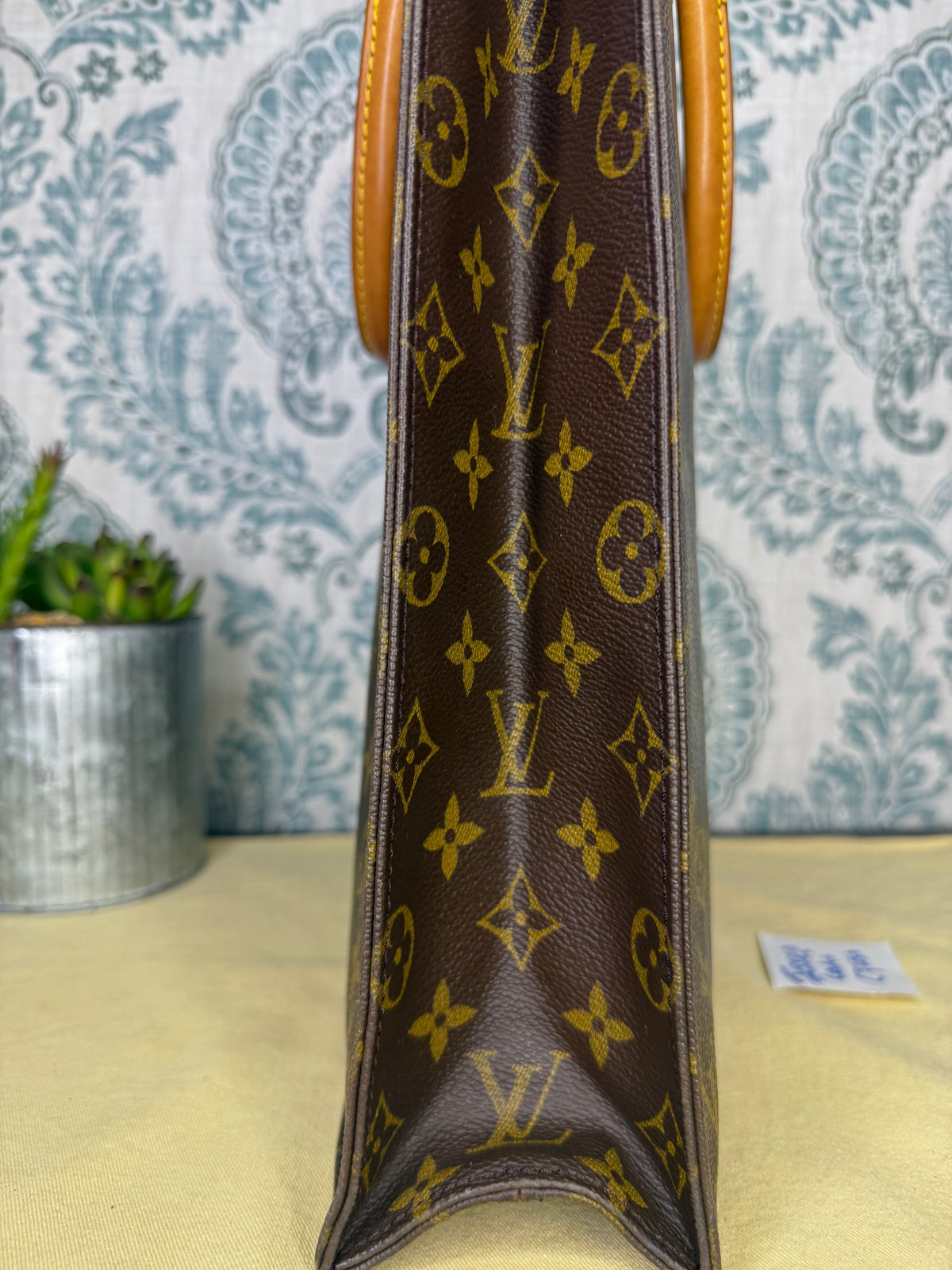 Louis Vuitton Sac Plat