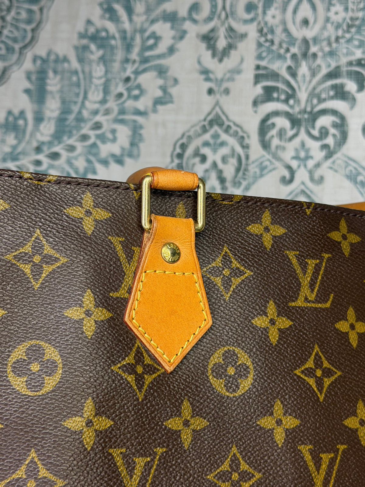 Louis Vuitton Sac Plat