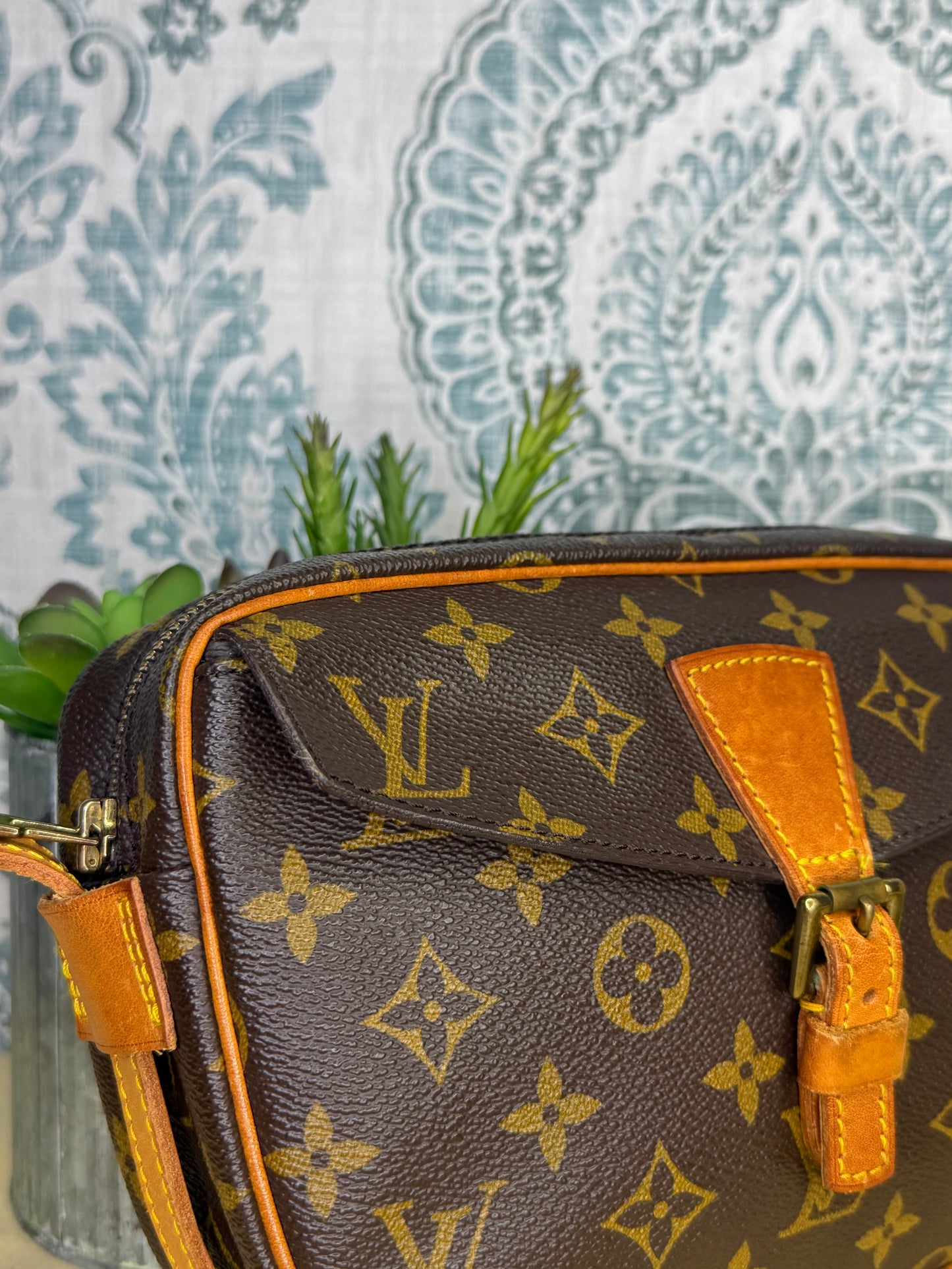 Louis Vuitton Jeune Fille PM