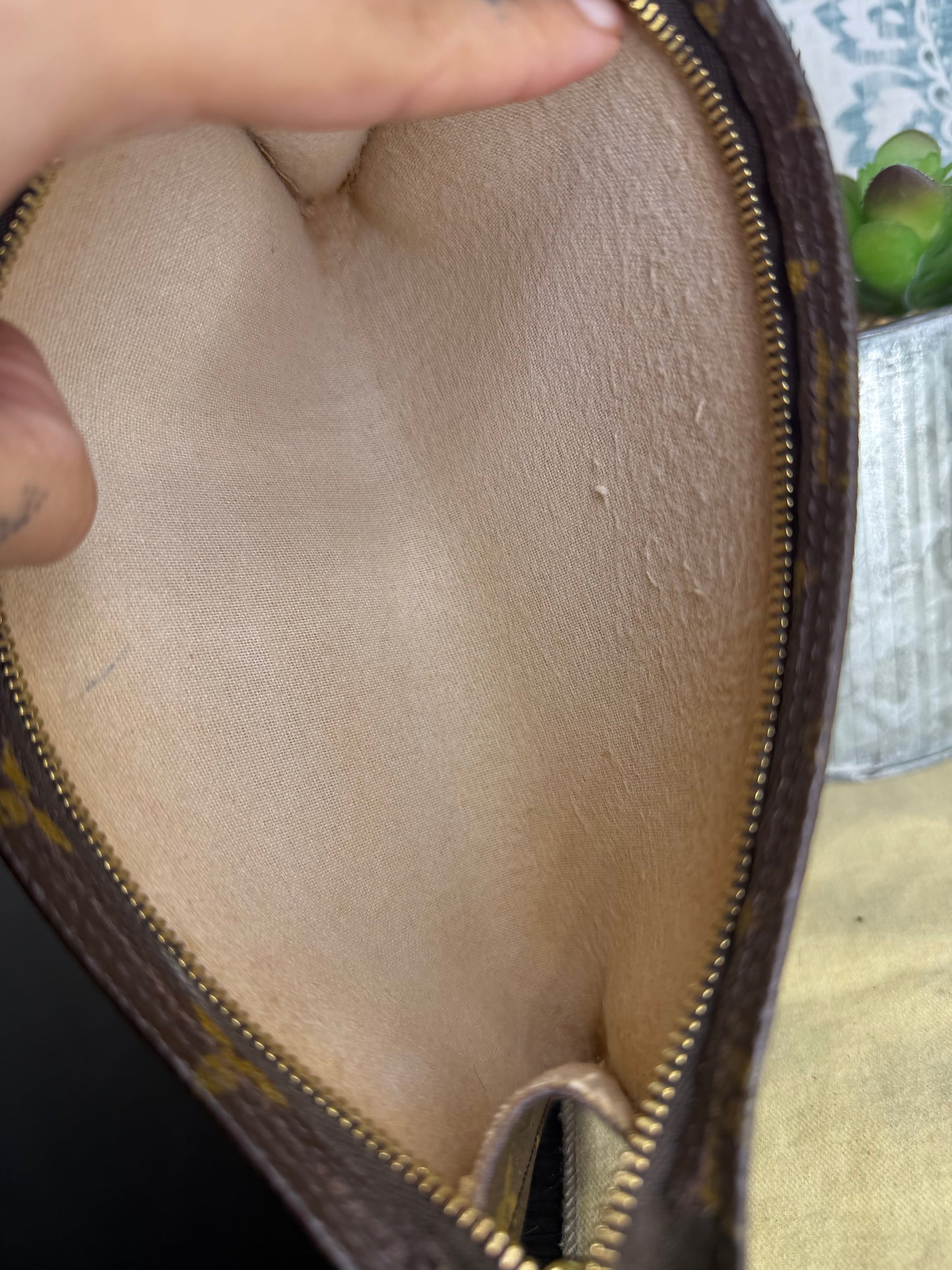 Louis Vuitton Bucket GM Pochette #1