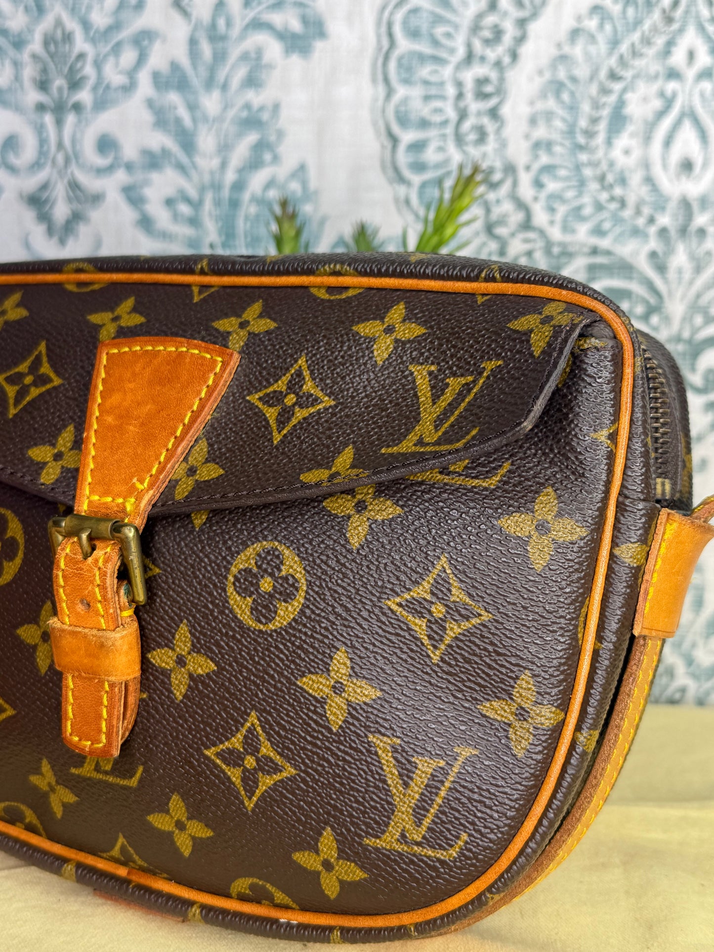 Louis Vuitton Jeune Fille PM