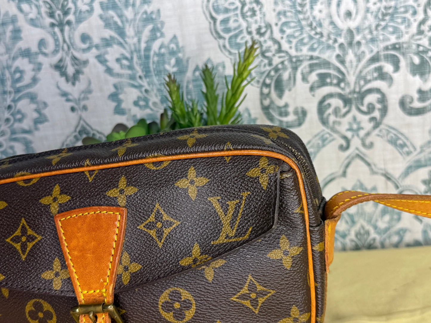 Louis Vuitton Jeune Fille PM
