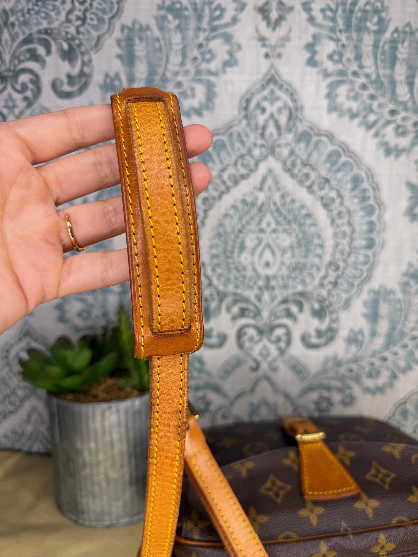 Louis Vuitton Jeune Fille PM