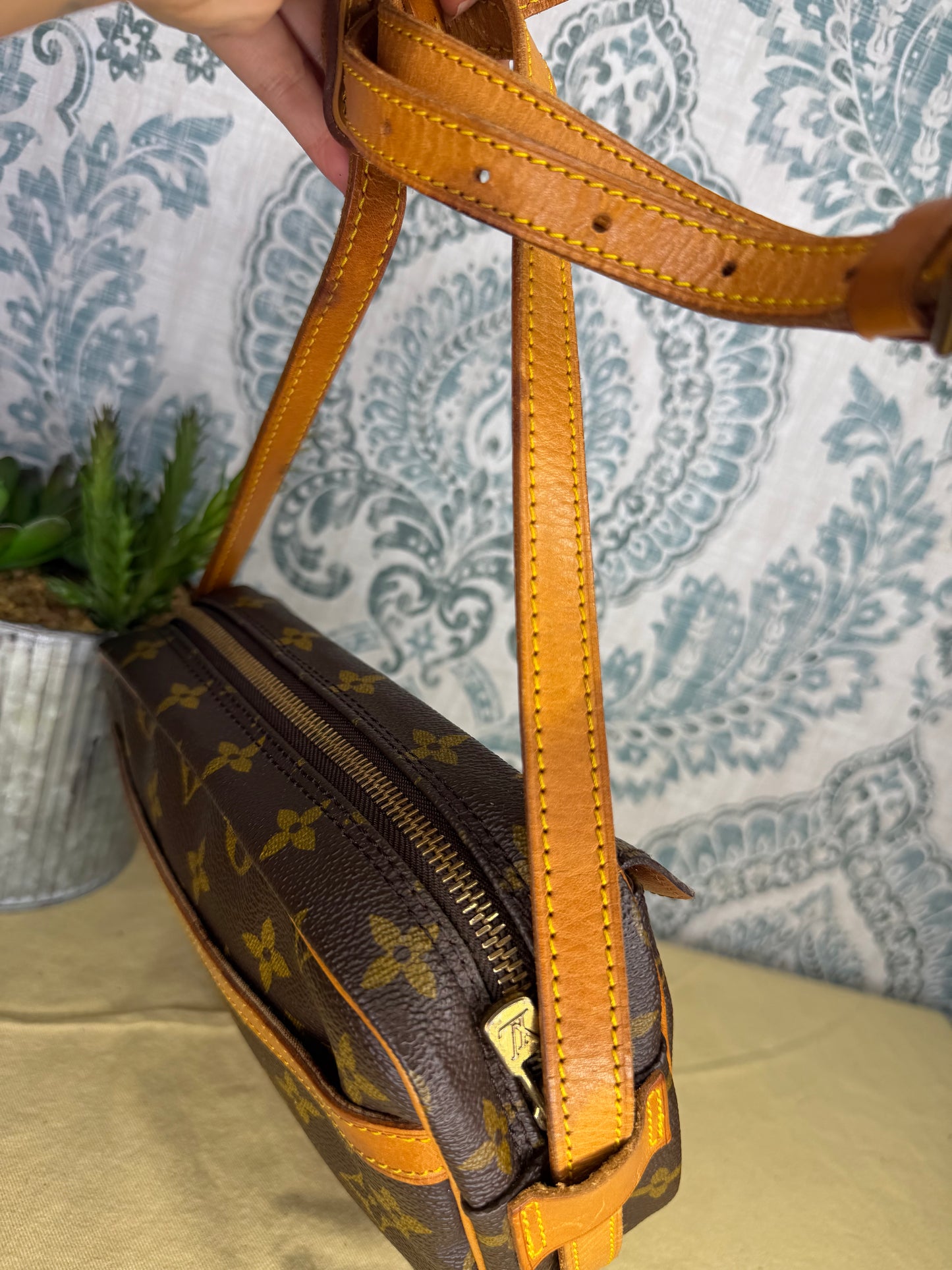 Louis Vuitton Jeune Fille PM