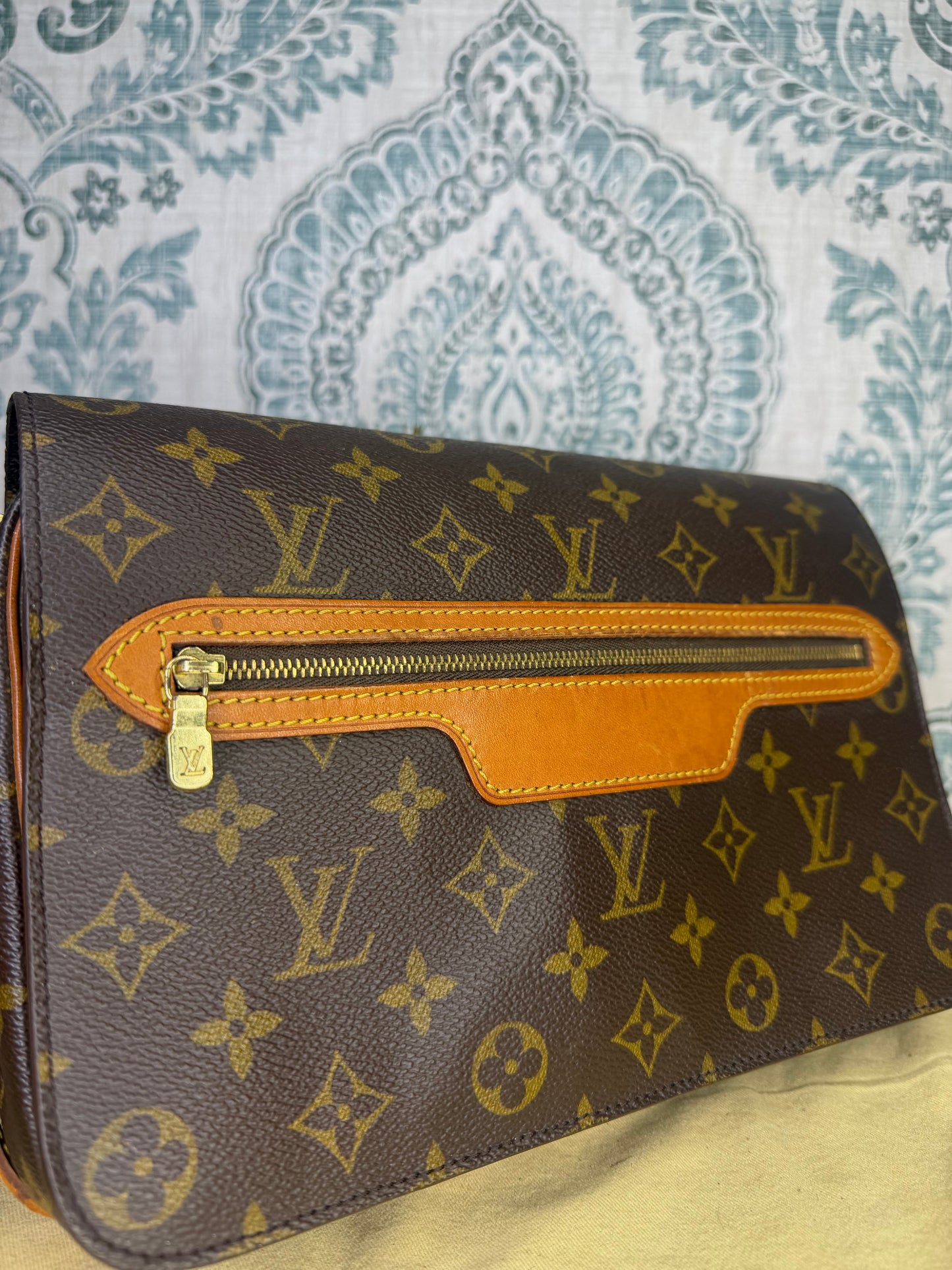 Louis Vuitton Saint Germain 27