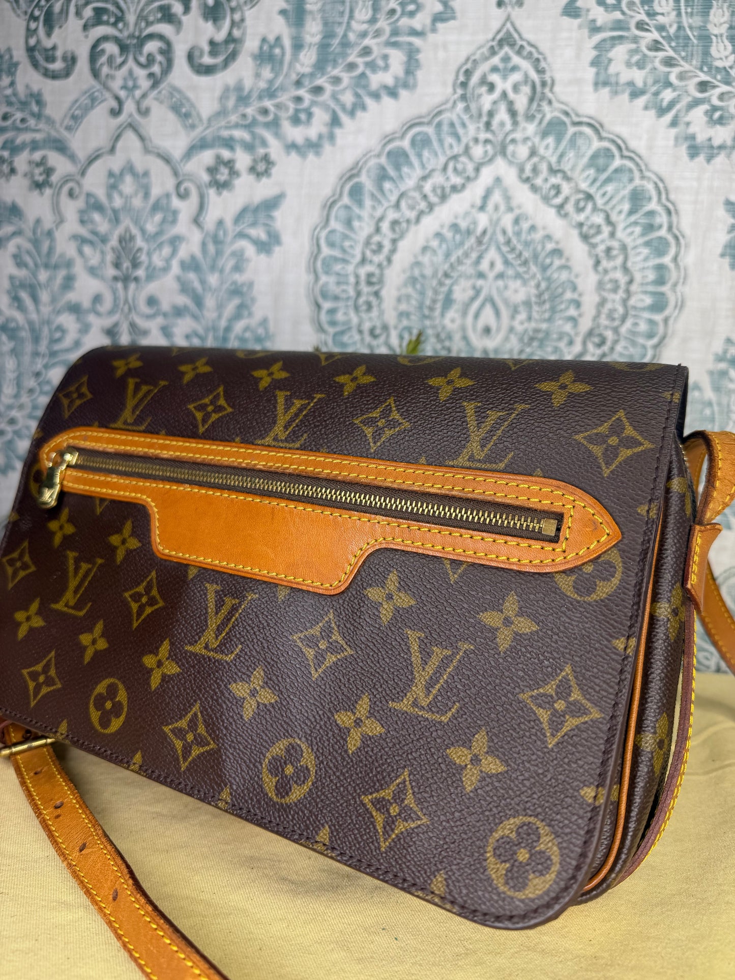 Louis Vuitton Saint Germain 27