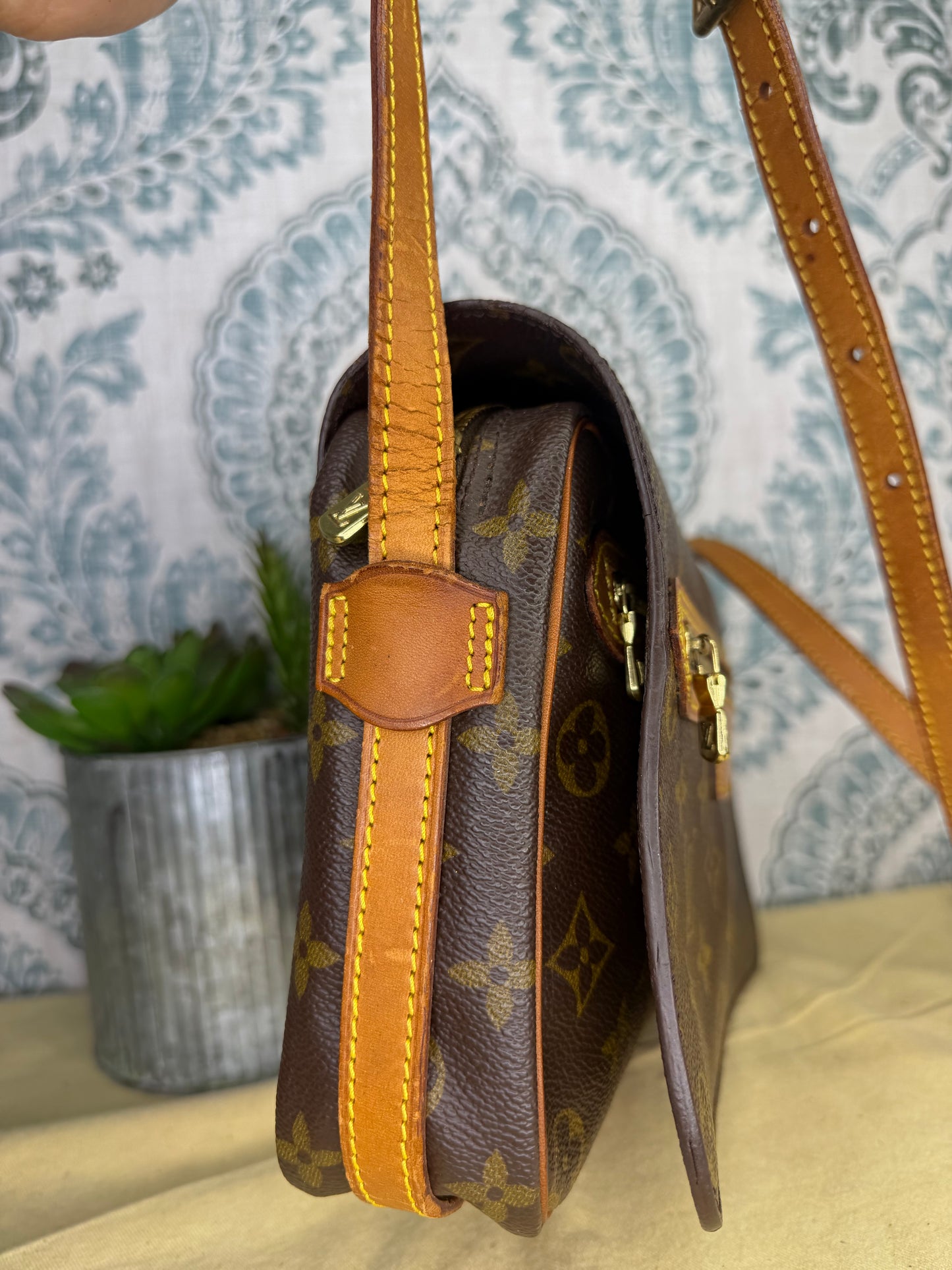Louis Vuitton Saint Germain 27