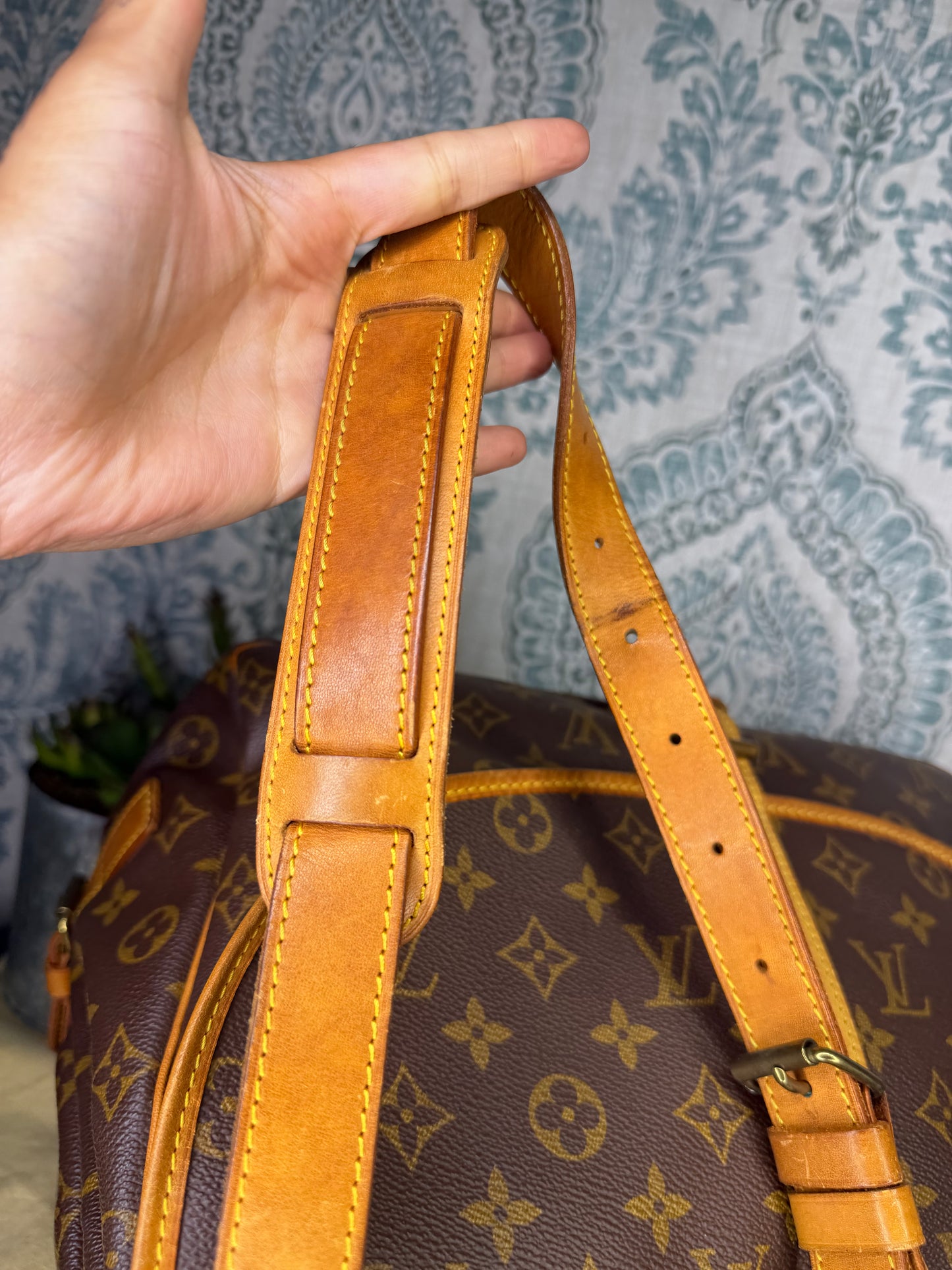 Louis Vuitton Saumur 35
