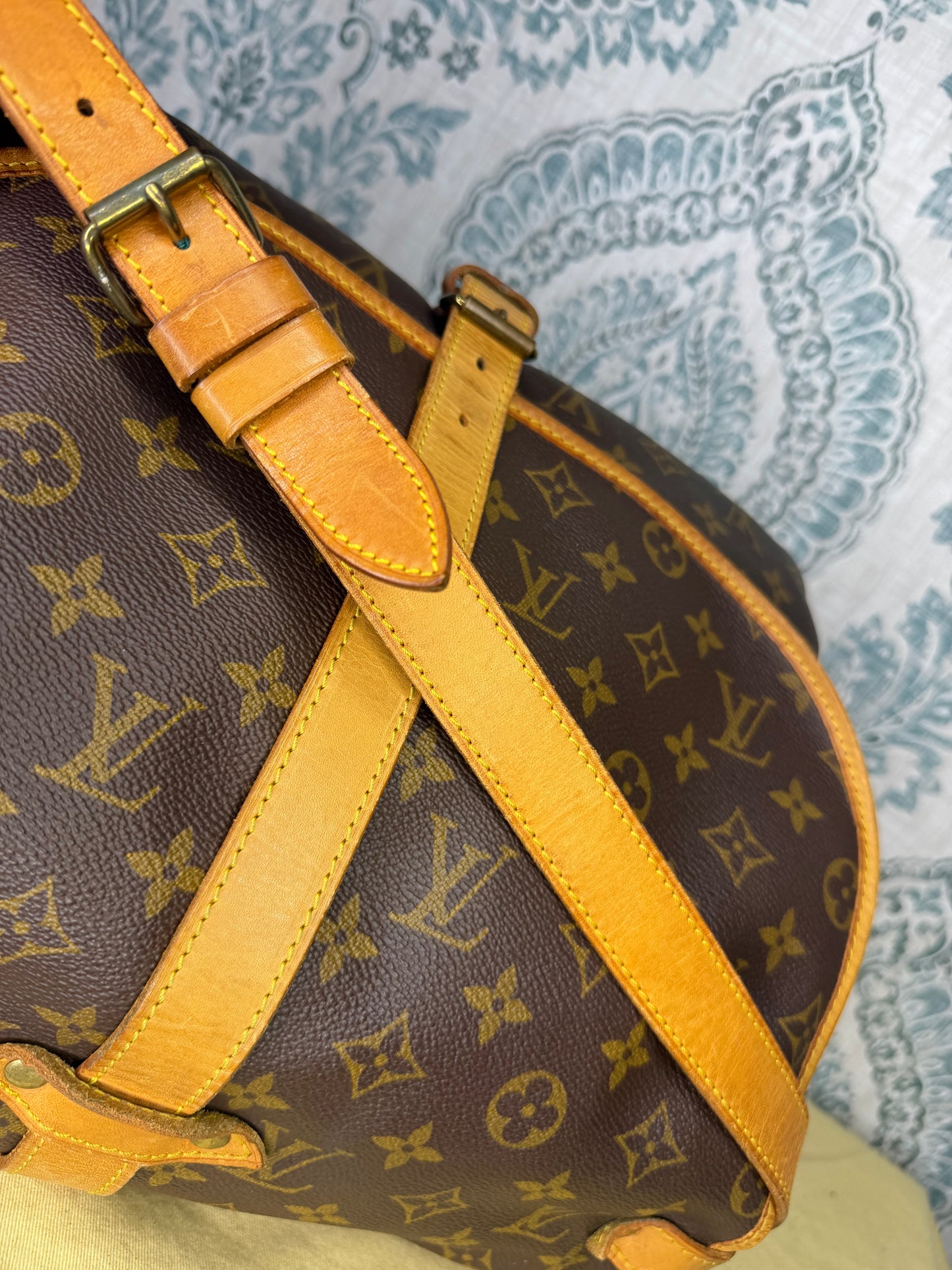 Louis Vuitton Saumur 35
