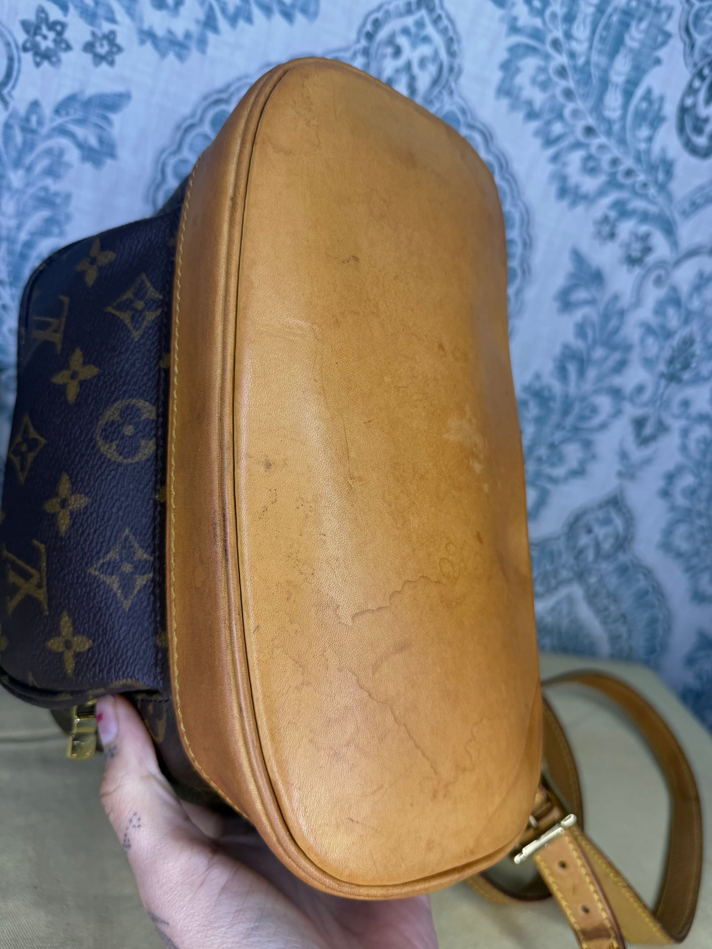 Louis Vuitton Montsouris MM