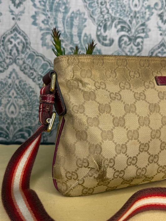 Gucci GG Small Messenger Bag Red/Pink