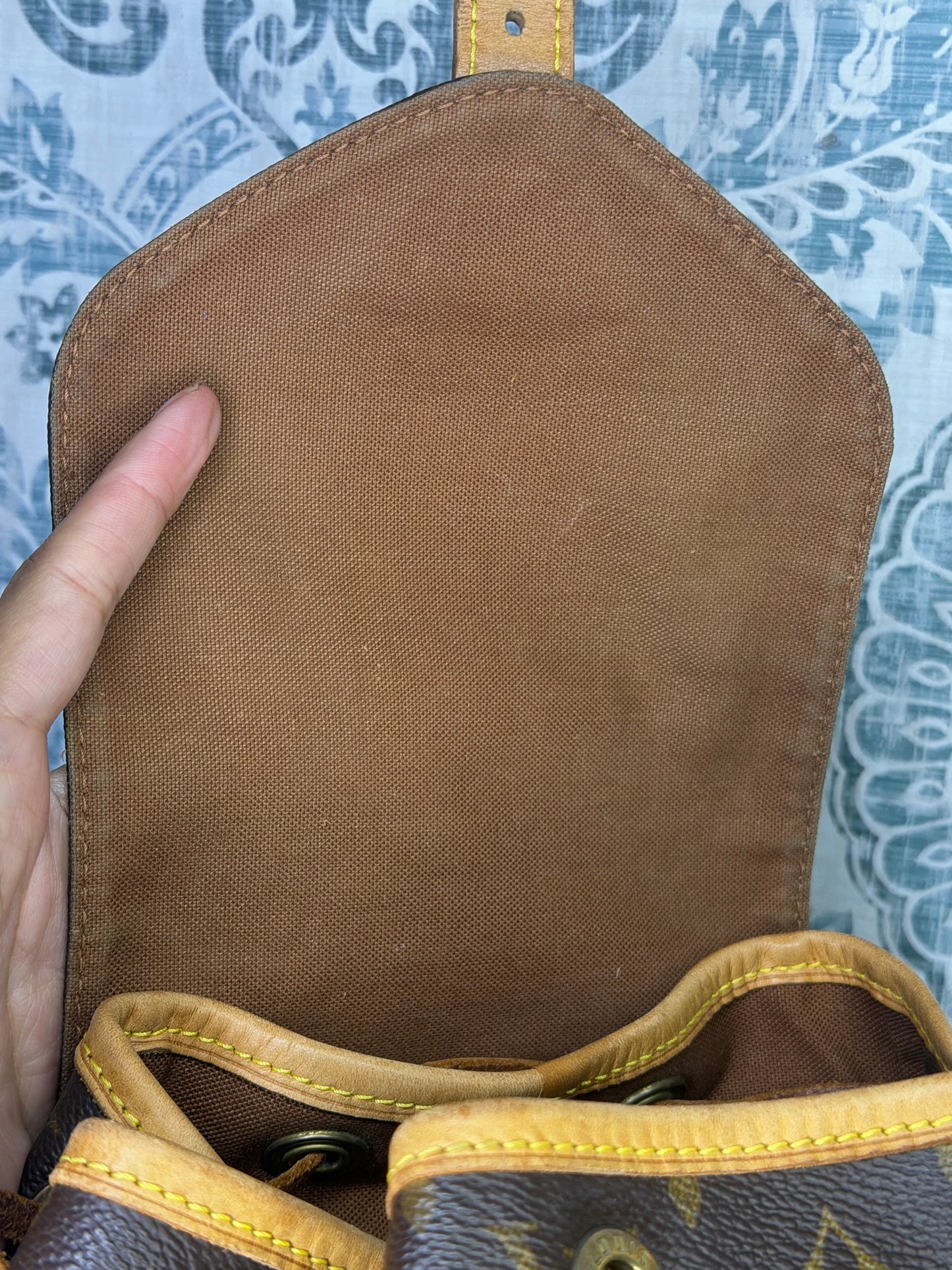 Louis Vuitton Montsouris MM