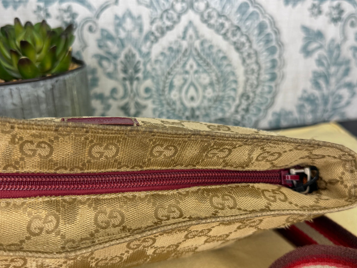 Gucci GG Small Messenger Bag Red/Pink