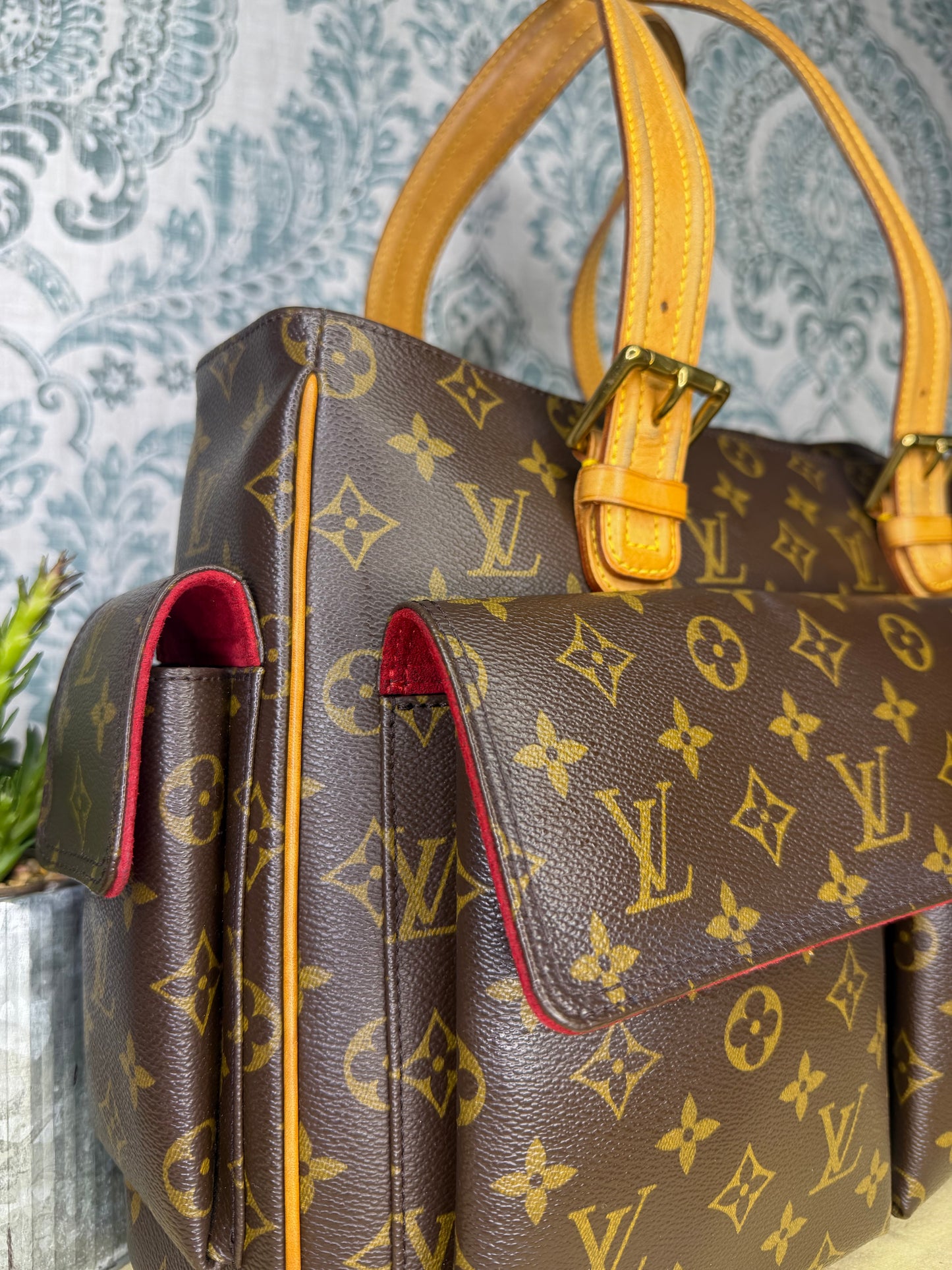 Louis Vuitton Multipli-Cite Shoulder Bag