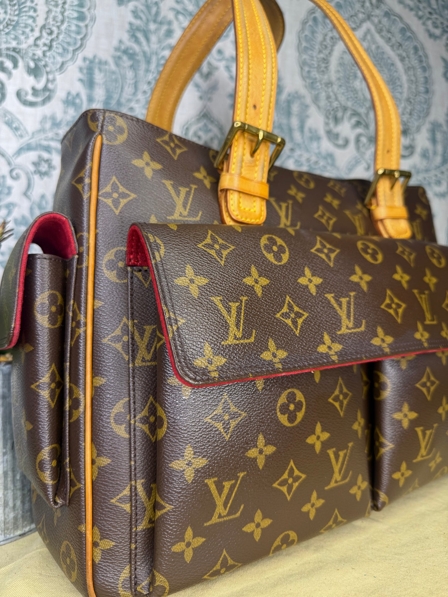 Louis Vuitton Multipli-Cite Shoulder Bag